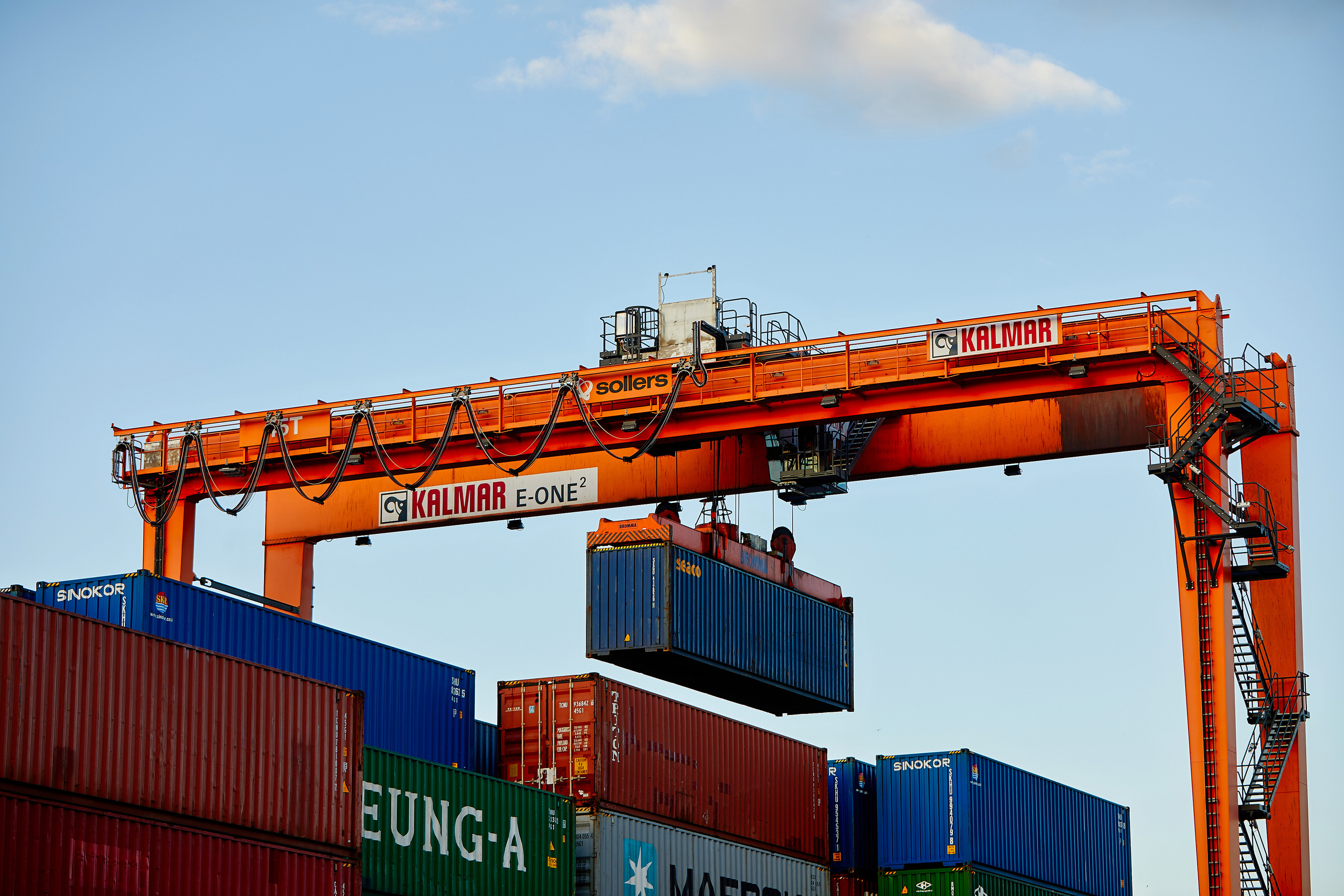 Фотограф репортаж Владивосток репортажная съёмка Приморский край фотосъёмка промышленность бизнес производство судно порт аэросъёмка