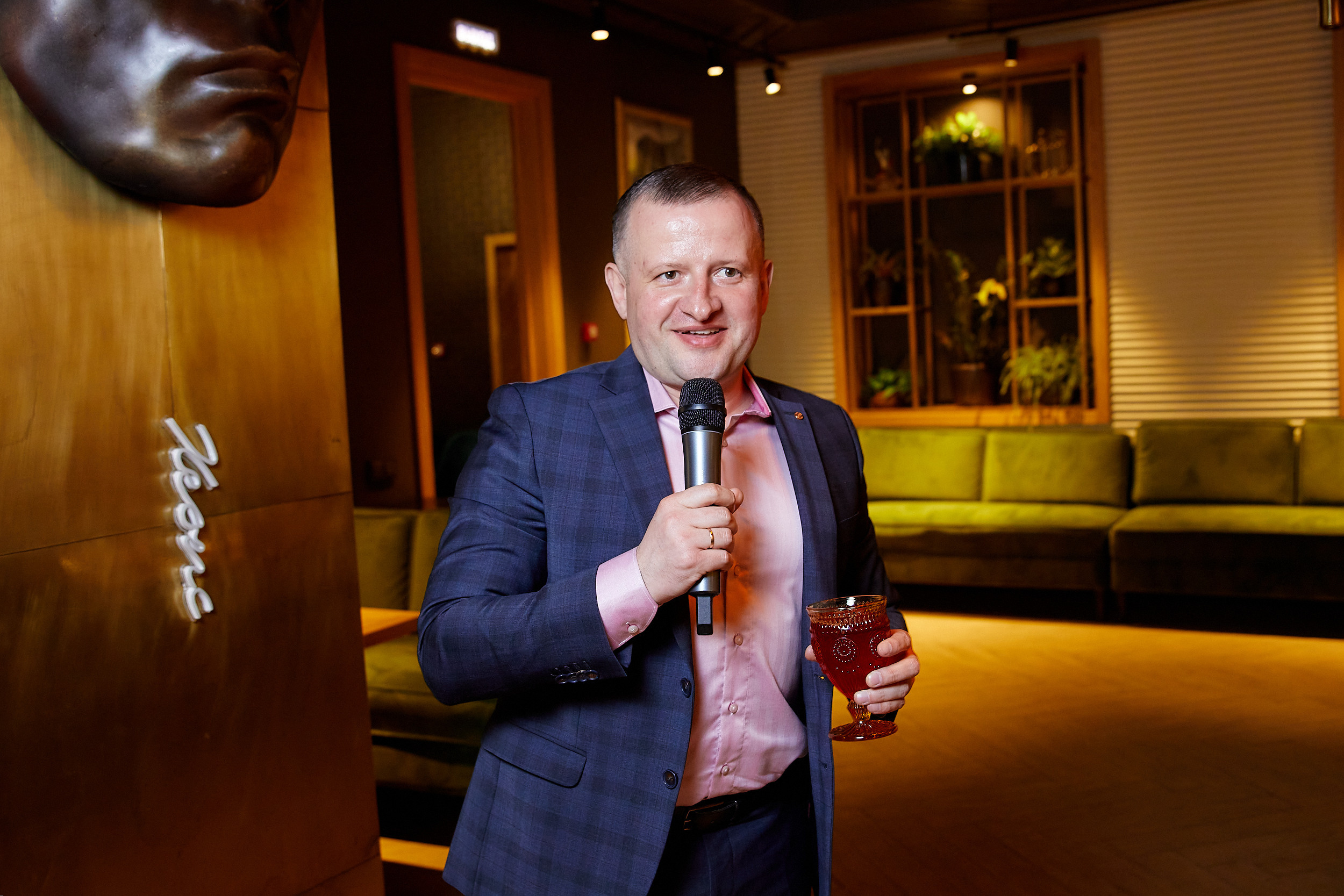 День рождения Тохира