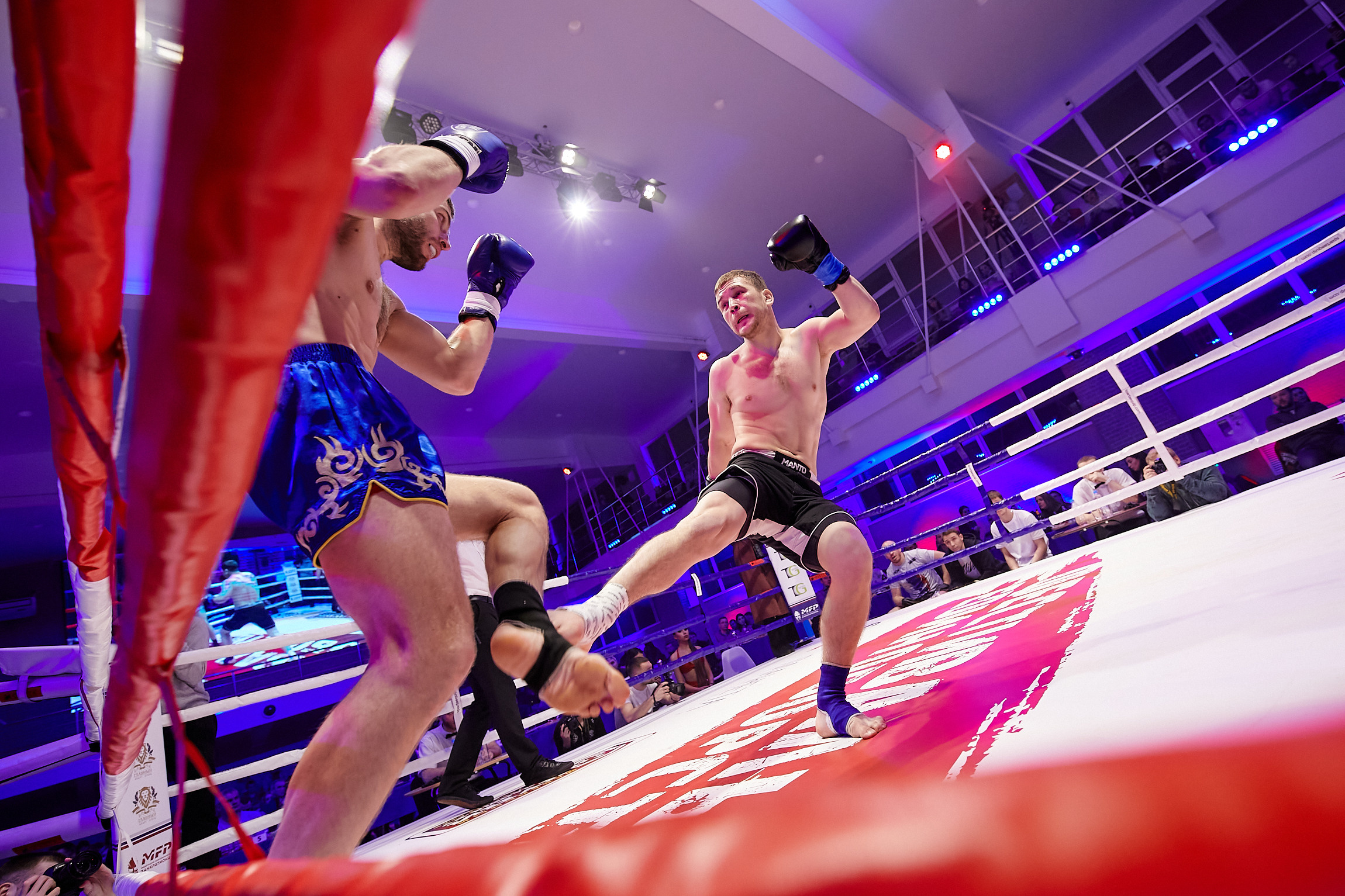 Спортивный Фотограф спорт мероприятие Владивосток единоборства ММА 