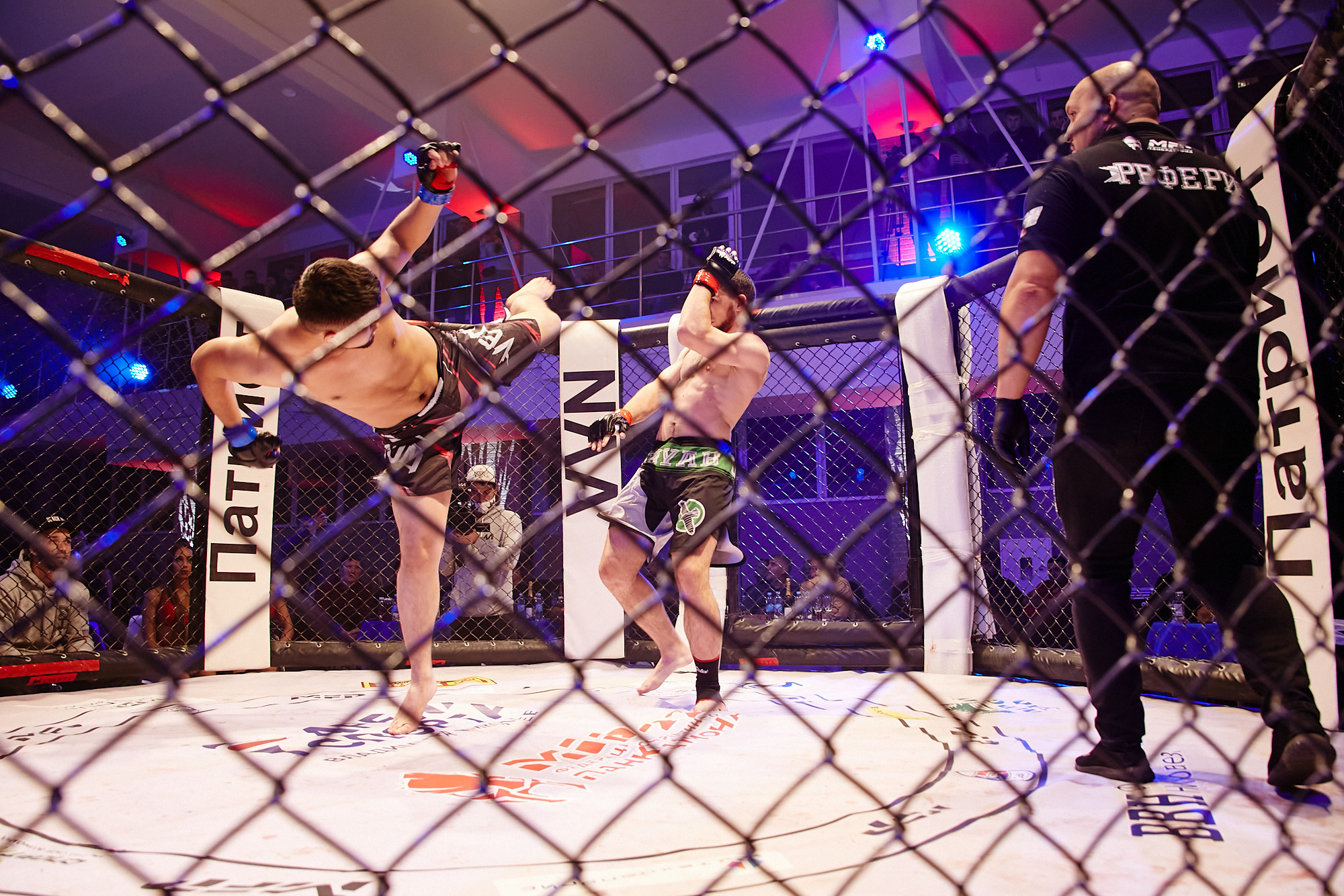 Спортивный Фотограф спорт мероприятие Владивосток единоборства ММА 