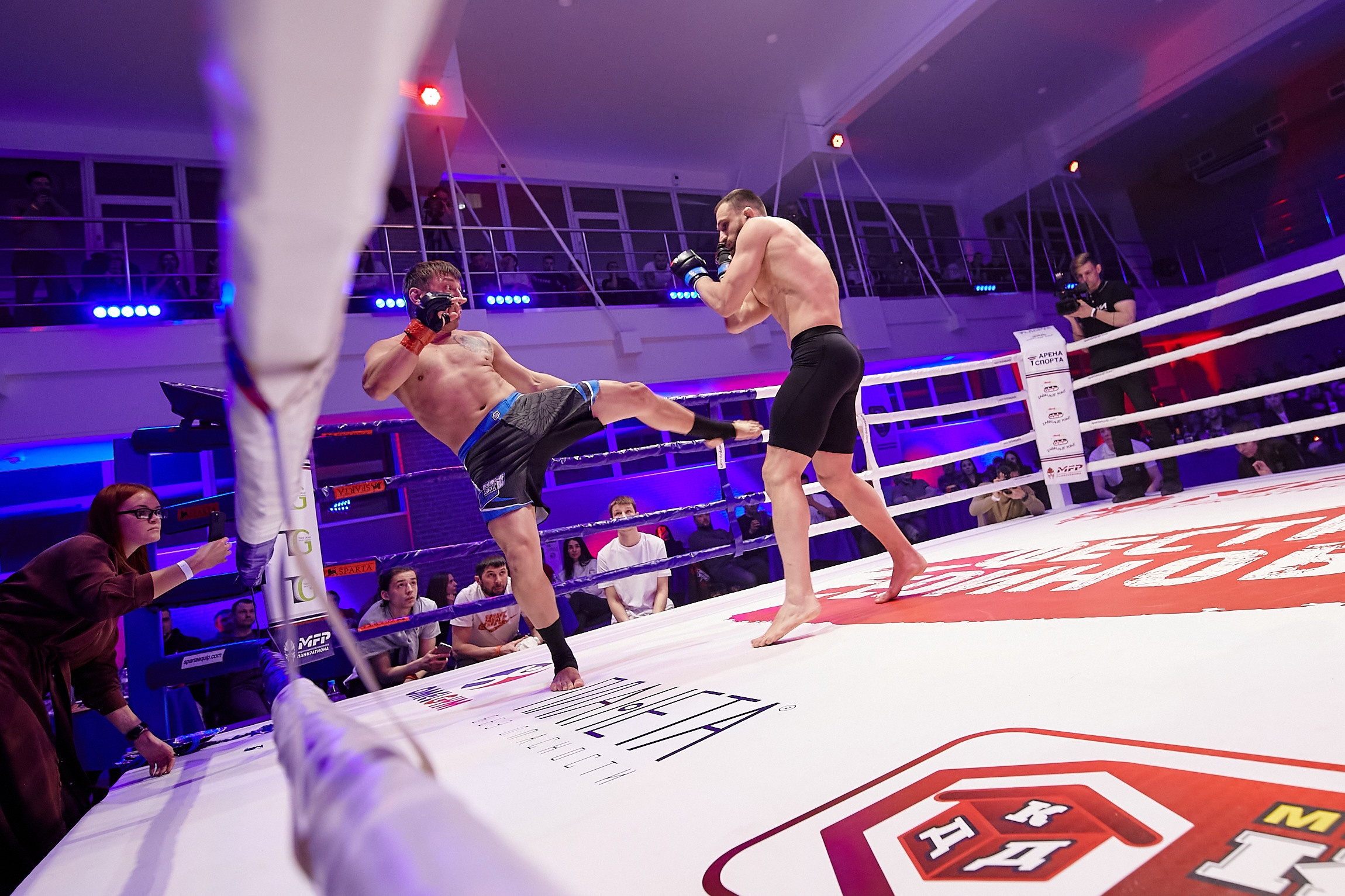 Спортивный Фотограф спорт мероприятие Владивосток единоборства ММА 