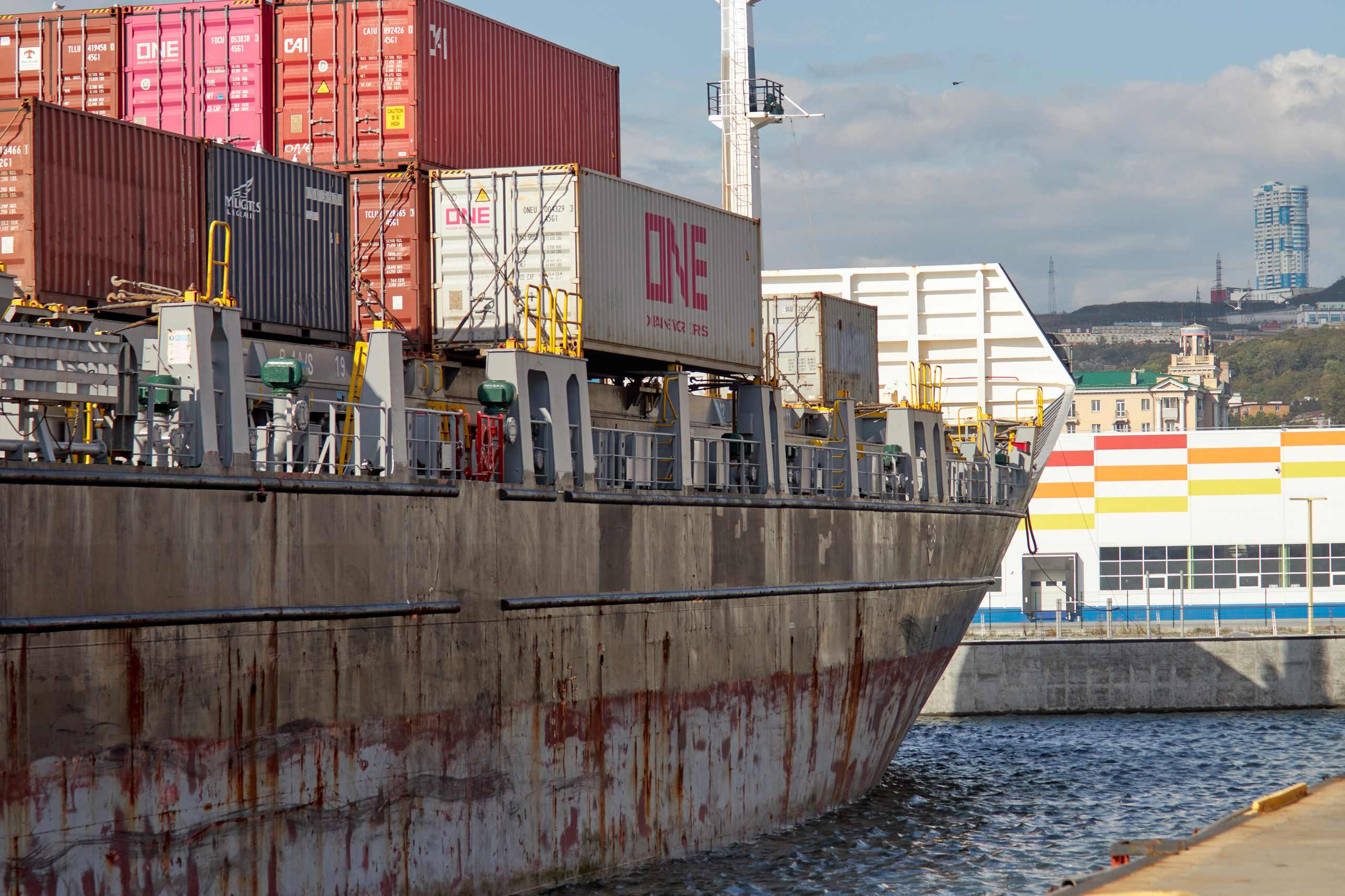 Фотограф репортаж Владивосток репортажная съёмка Приморский край фотосъёмка промышленность бизнес производство судно порт аэросъёмка