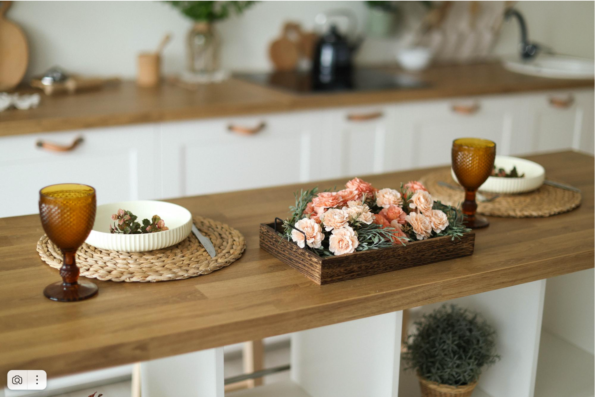 В будни 1 час 2800 руб/час, от двух часов 2600 руб/час; в выходные 1 час 3000 руб/час, от двух часов 2800 руб/час. Москва, Улица Талалихина 41с14