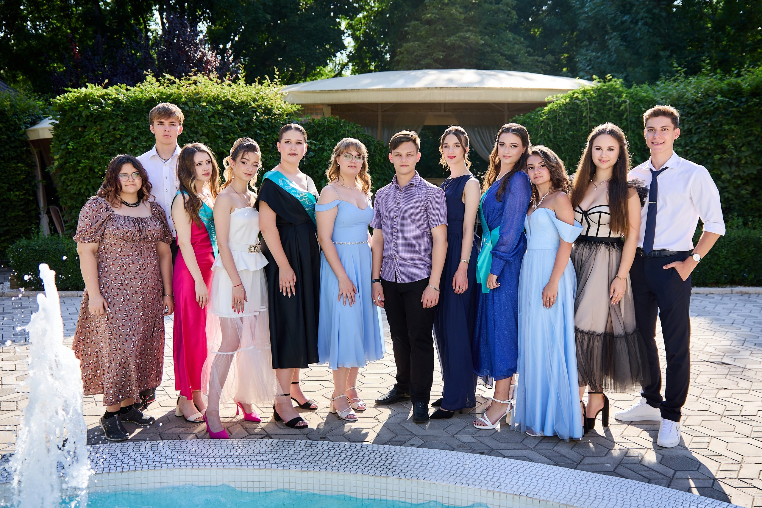 ШКОЛЬНИКИ. ВЫПУСКНОЙ. УСАДЬБА. Фотограф Татаринов Андрей (Донецк / Макеевка)