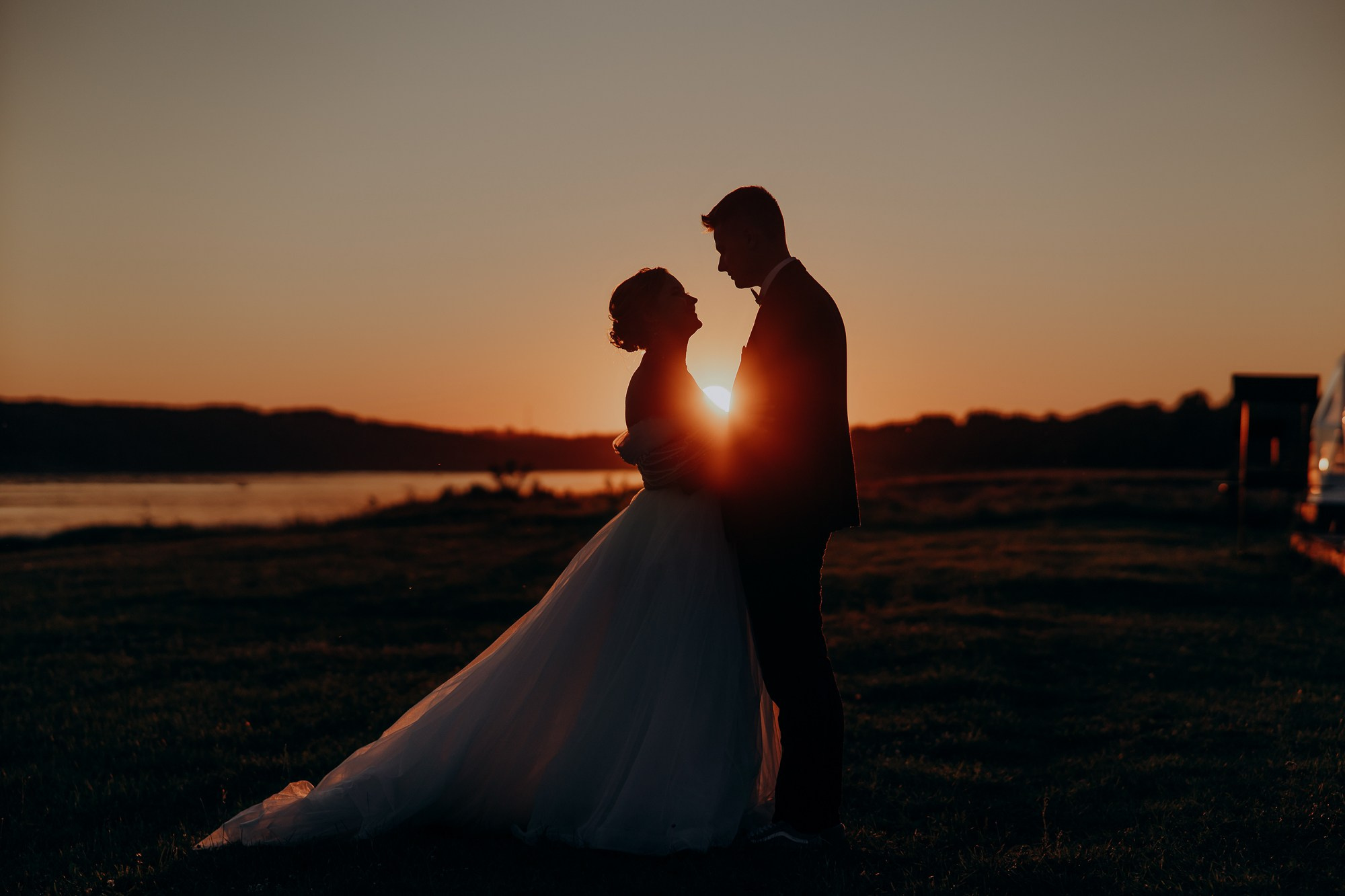 Свадебная фотосессия в глэмпинге. Свадебный и репортажный фотограф в Ярославле Евгений Сальников