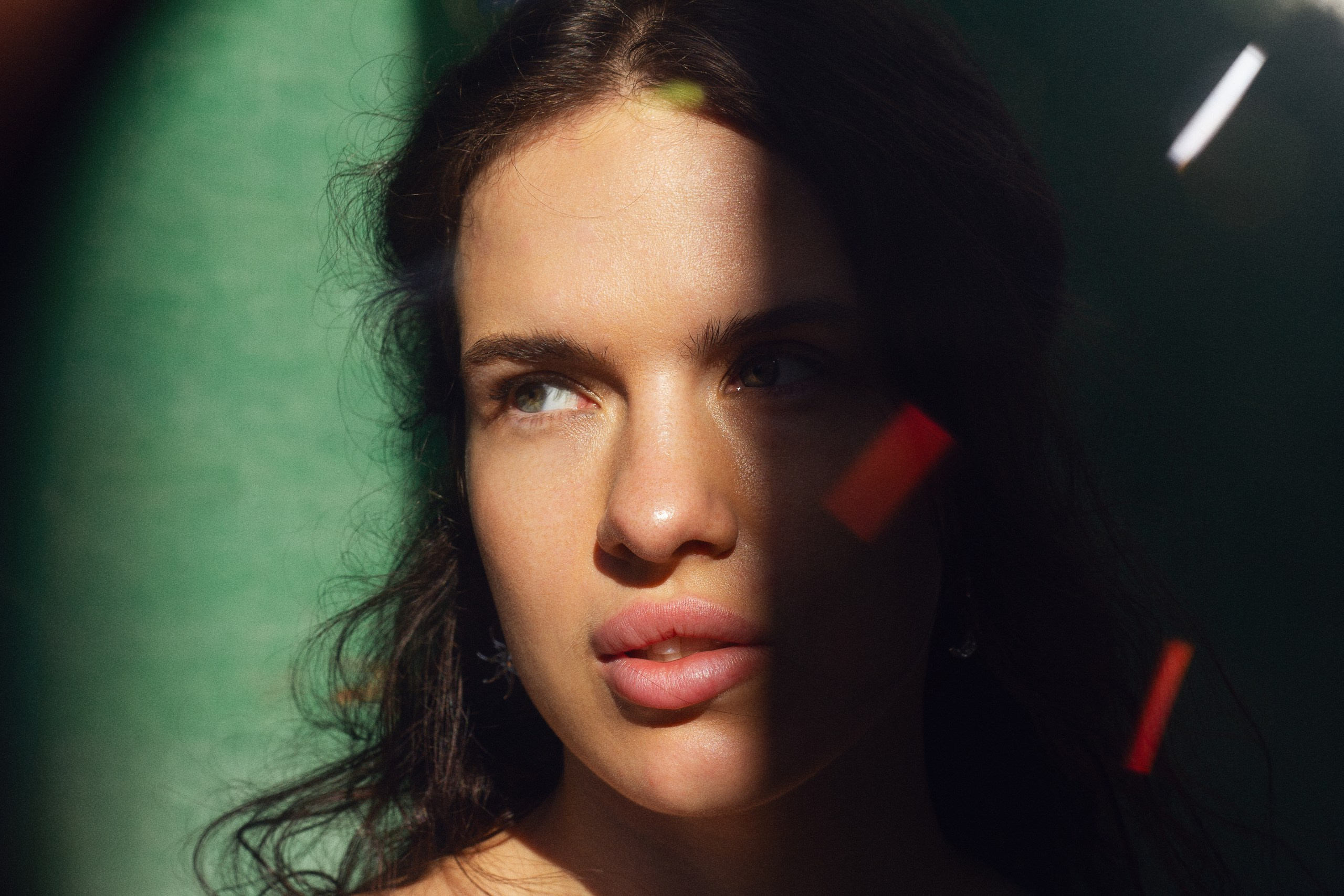 WALKING THE STREETS. ANASTASIA SYUTKINA PHOTOGRAPHY