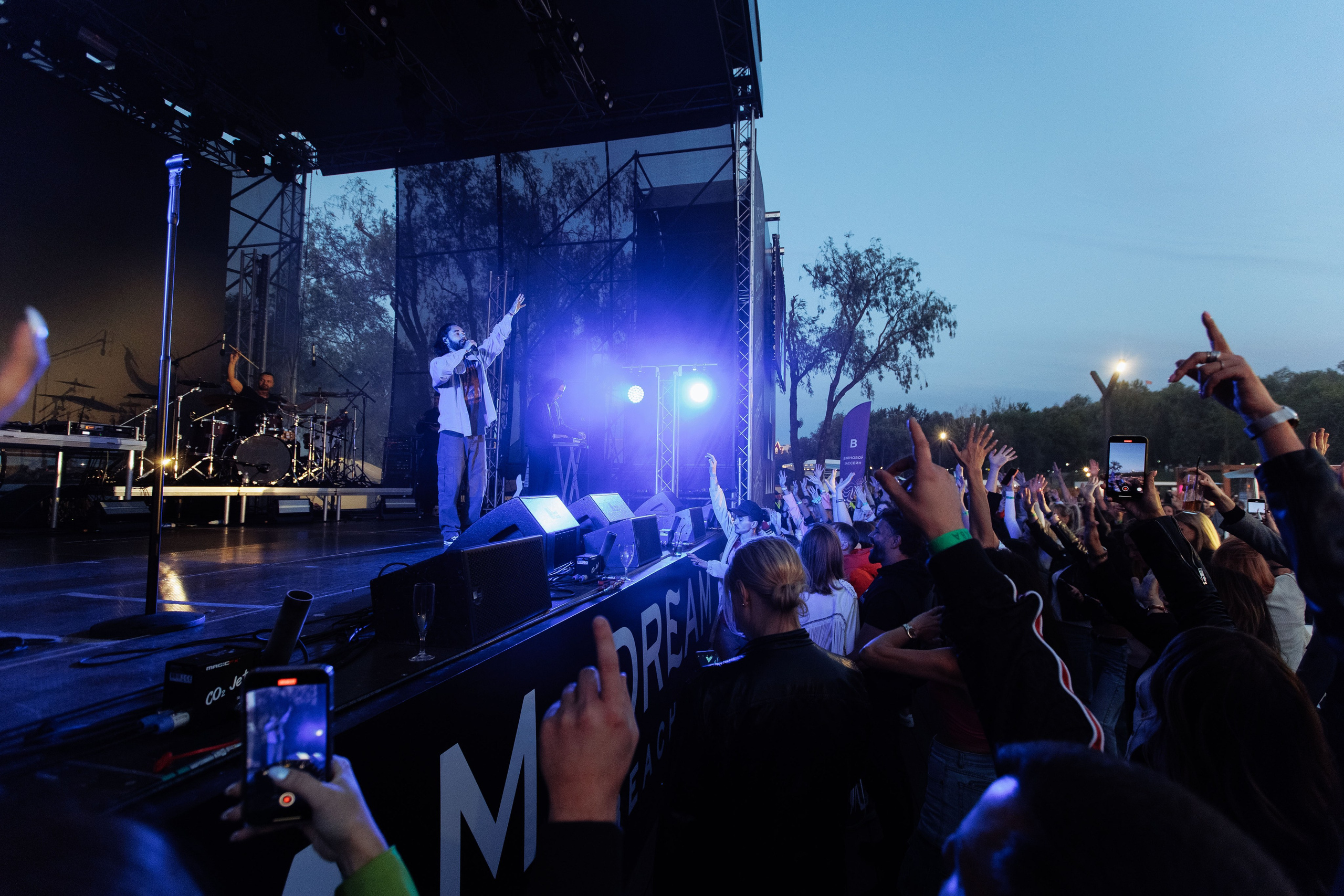 Остров мечты Dream Beach Club (Открытие открытого бассейна в Москве). Репортажный фотограф на мероприятие в Москве Алексей Терентьев
