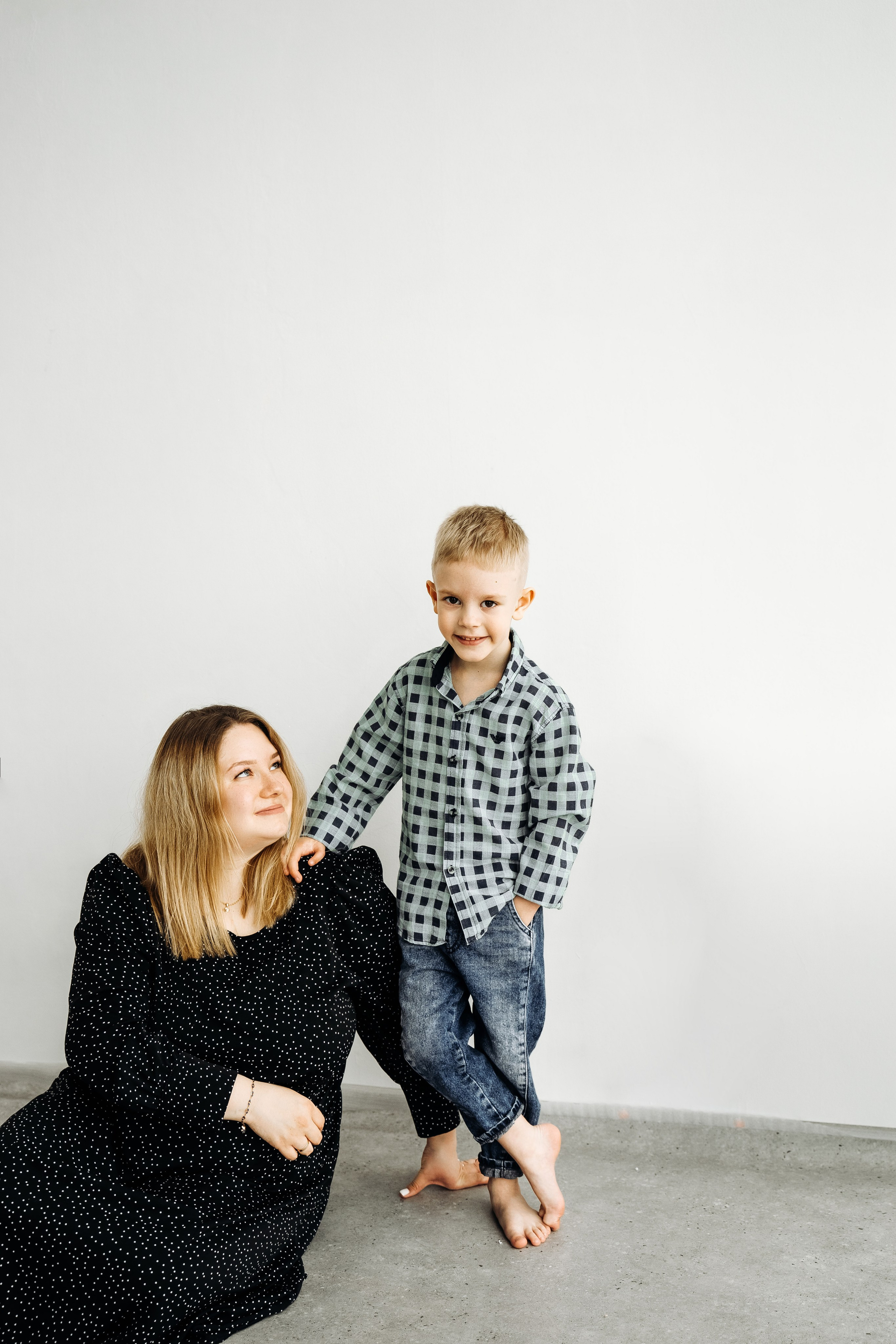 Вдвоём хорошо, но втроём. Моменты и истории о вас настоящих