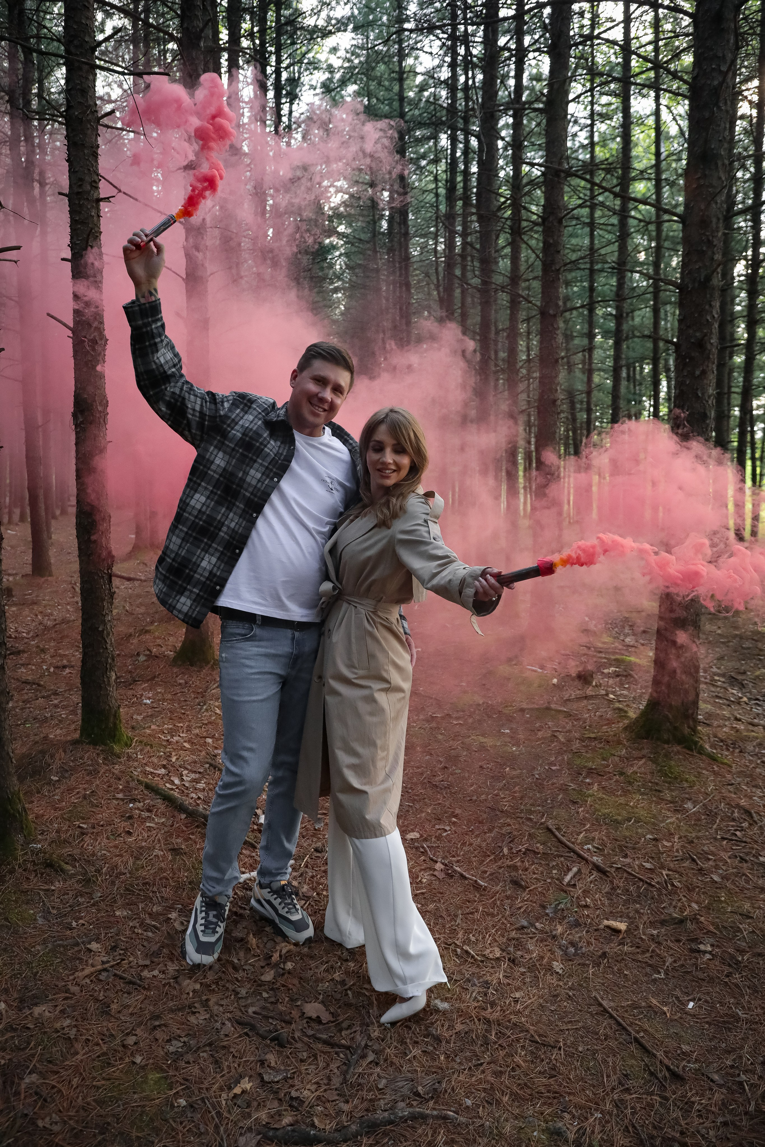 В сосновом лесу. Фотограф г. Хабаровск. Семейные и индивидуальные съёмки