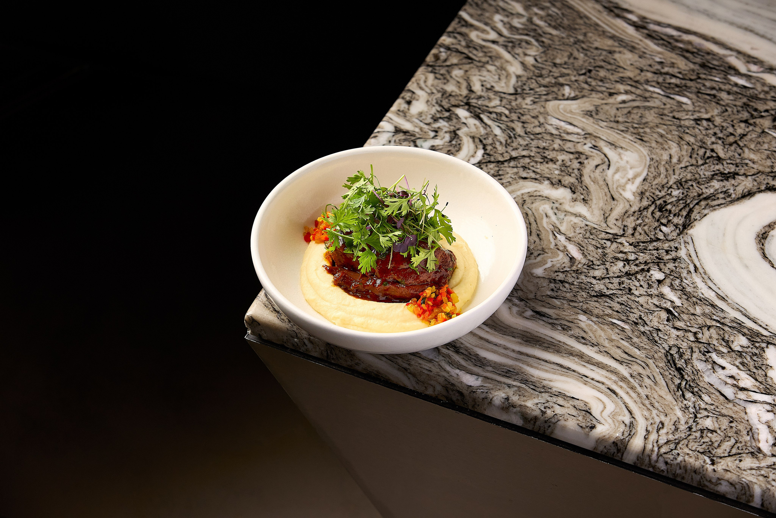 Hookah Place Dishes. Evgeny Yatsenko — Photographer in Dubai