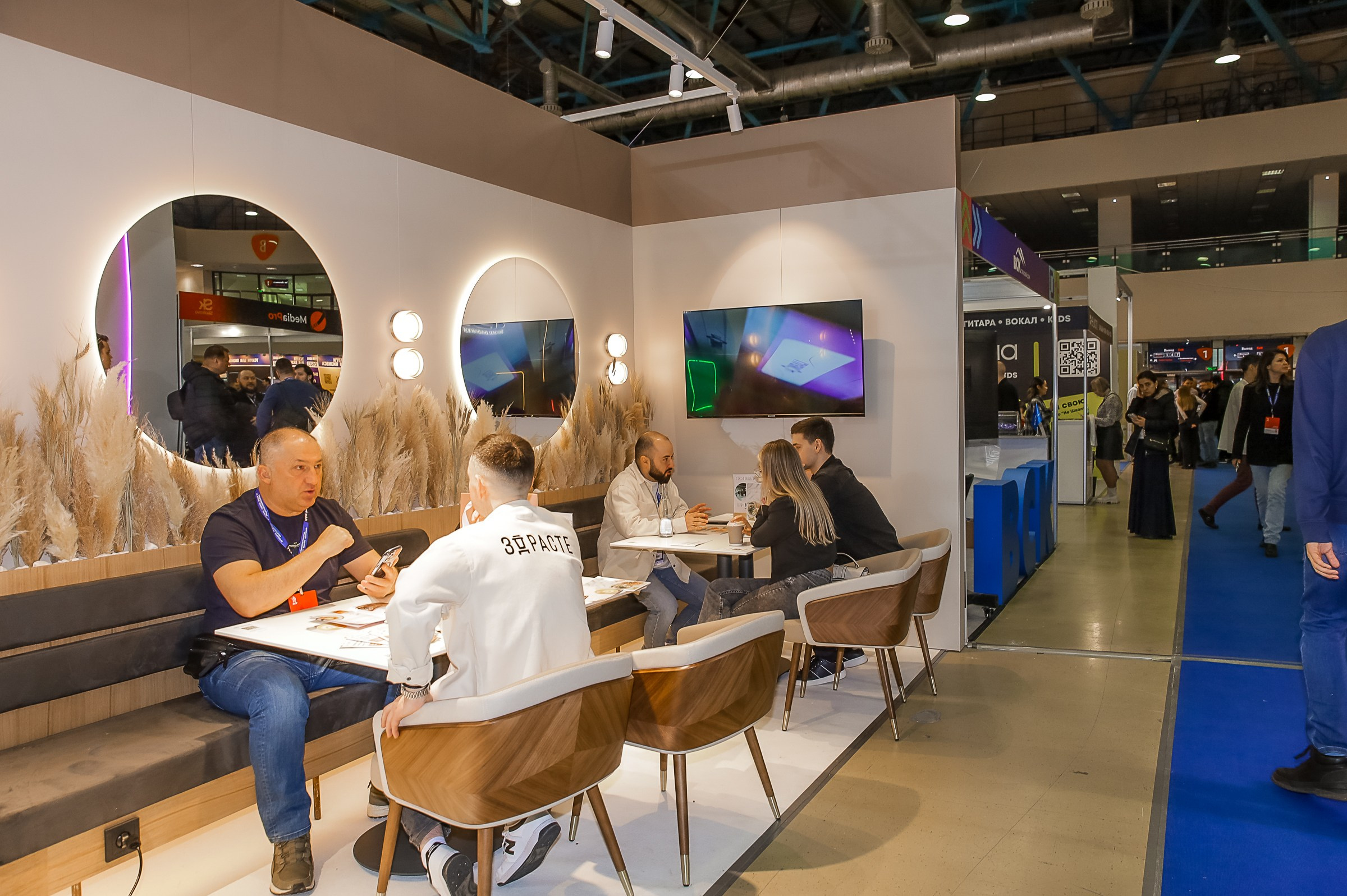 VERSOUS. ЭКСПОЦЕНТР. ЗДРАСТЕ. Фотограф в Москве Ольга Колесникова