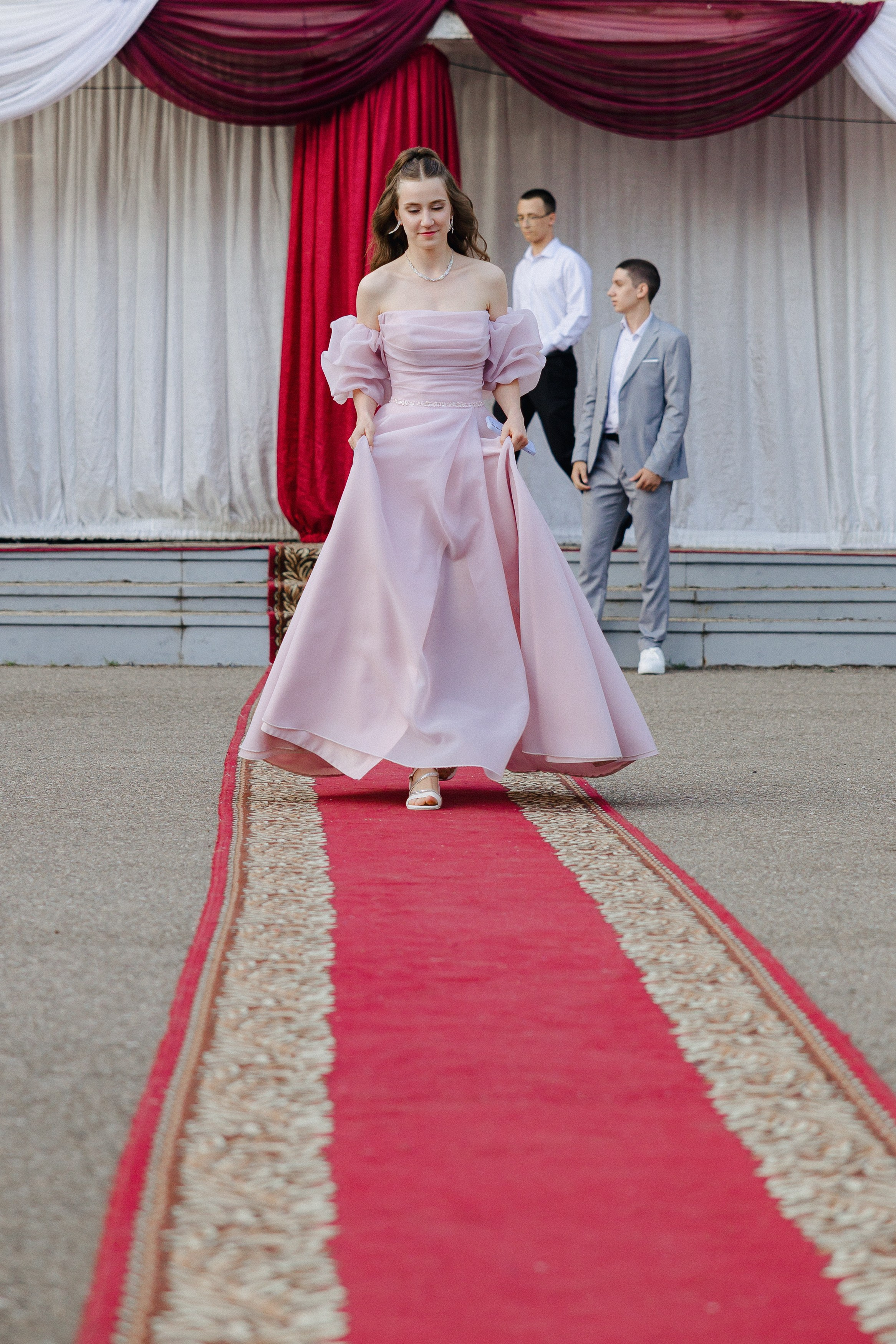 Вручение аттестатов. Свадебный фотограф Роман Еремеев