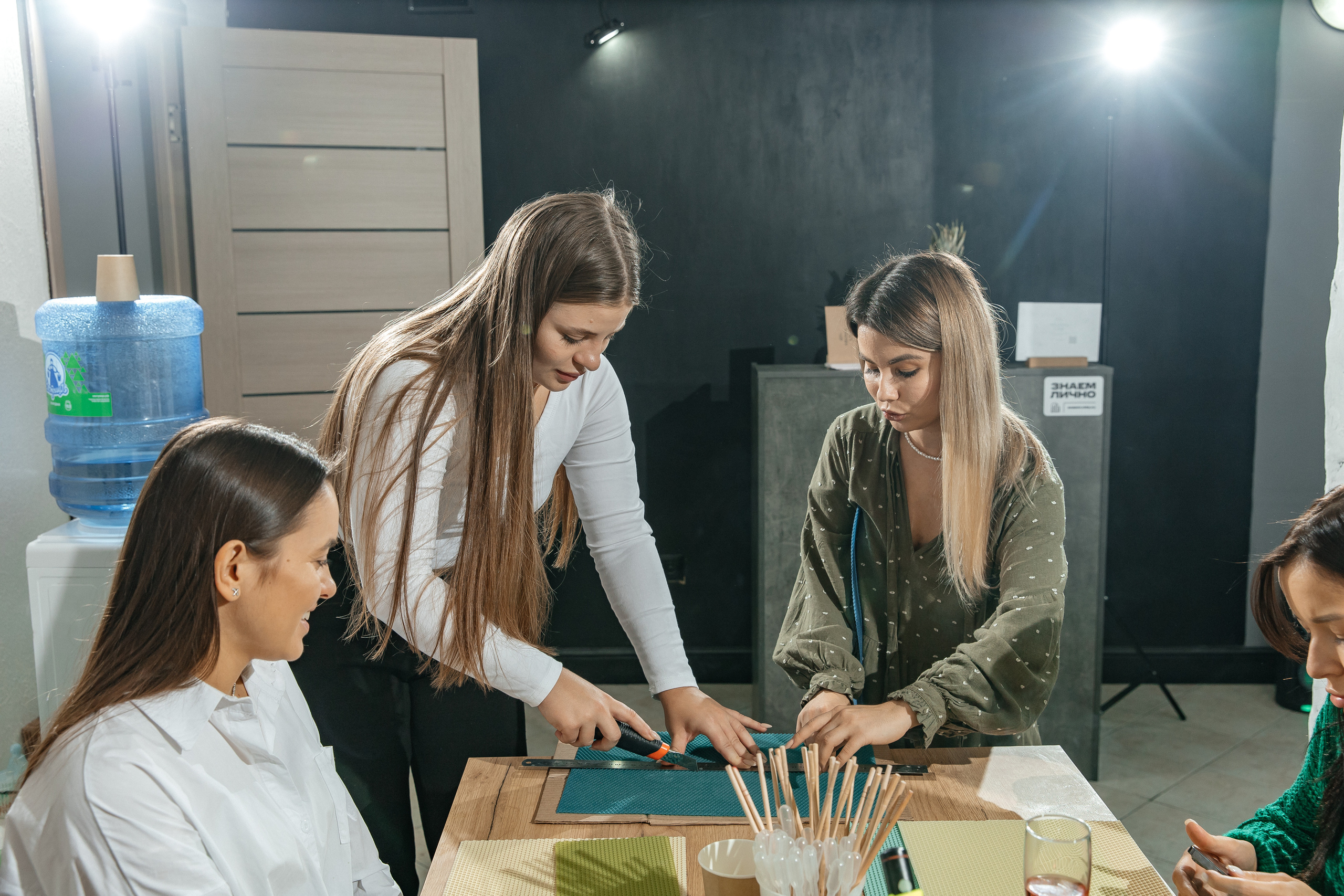 Официальное открытие студии AROMALAGE по новому адресу