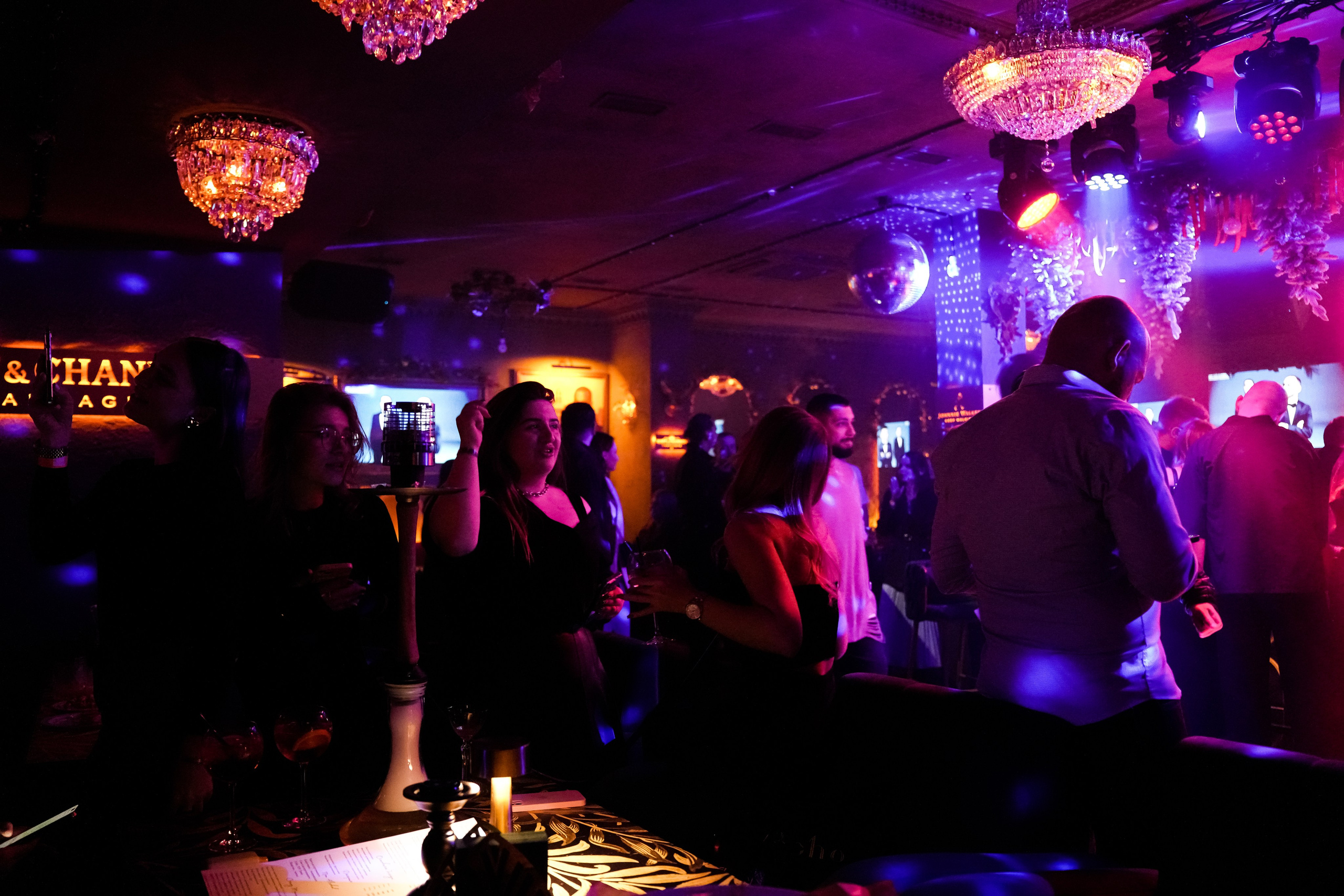 EVENT-туса в караоке. Свадебный фотограф и видеограф в Ростове-на-Дону. Максим и Наталья Лебедевы