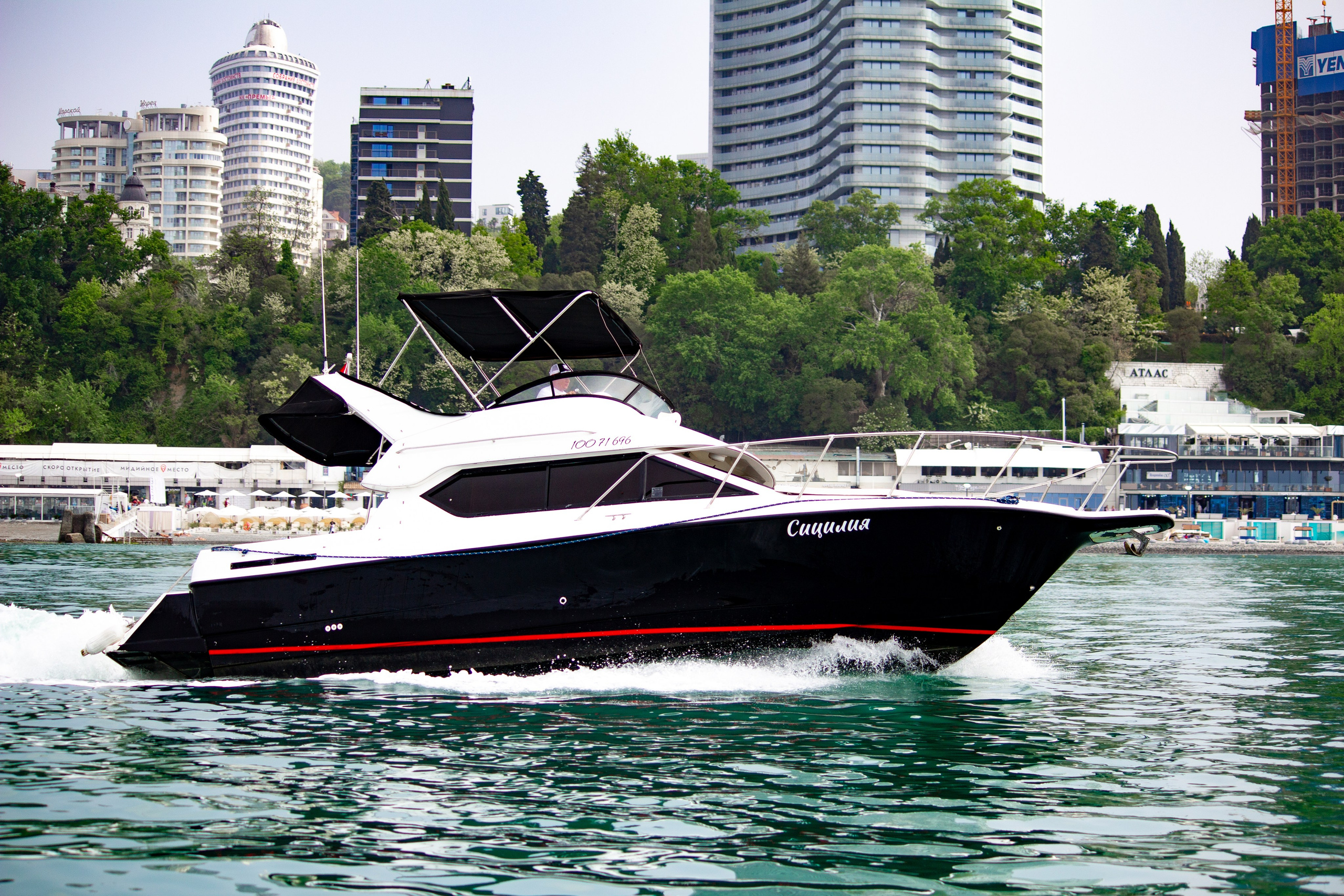 ДВУХПАЛУБНЫЕ ЯХТЫ В СОЧИ. Аренда Яхт в Сочи от Эконом до Премиум Класса