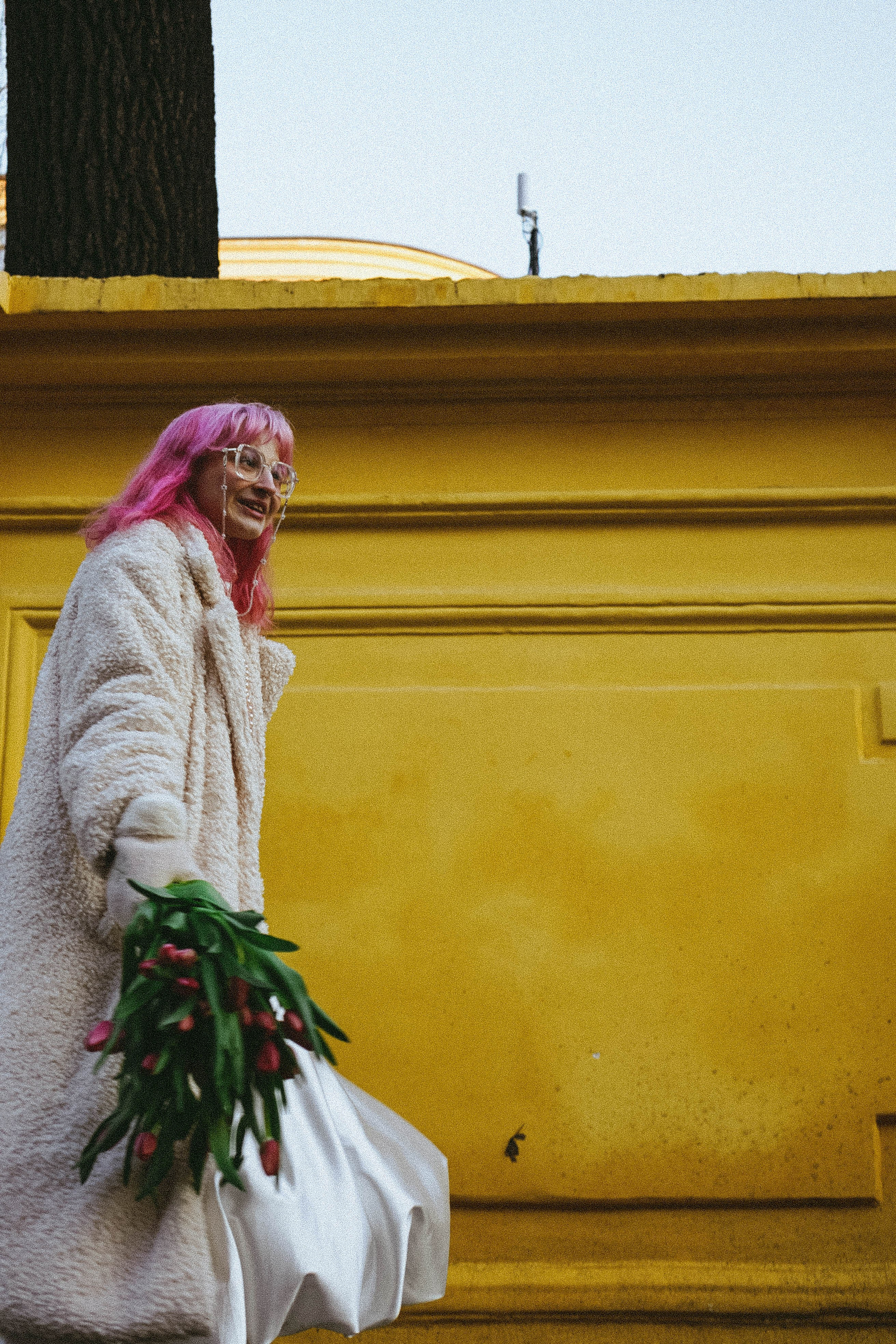 Прогулочная фотосессия с тюльпанами. Профессиональный фотограф, Санкт-Петербург — Виктория Богомолова