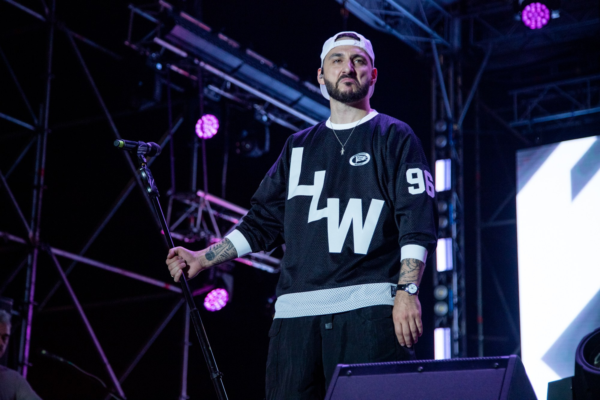 L'One. Репортажный, промышленный и маркетплейс-фотограф Дмитрий Чернат