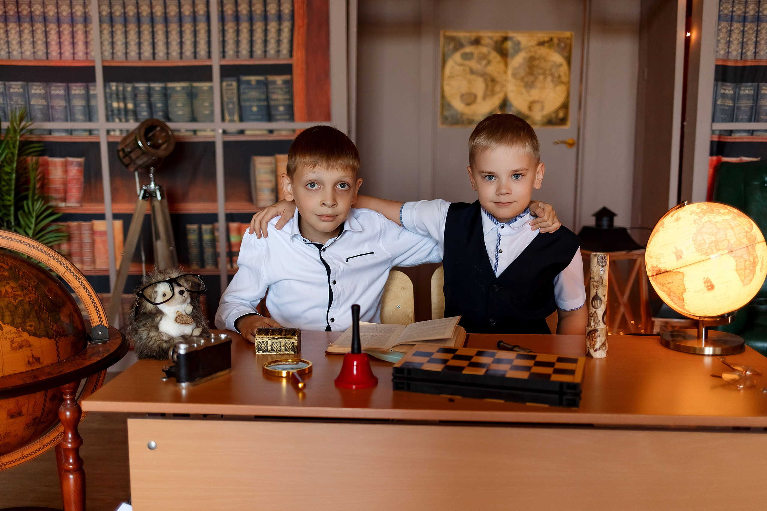 4 класс фотосессия в фотостудии. Фотограф Любовь Корниенко, Примоский край