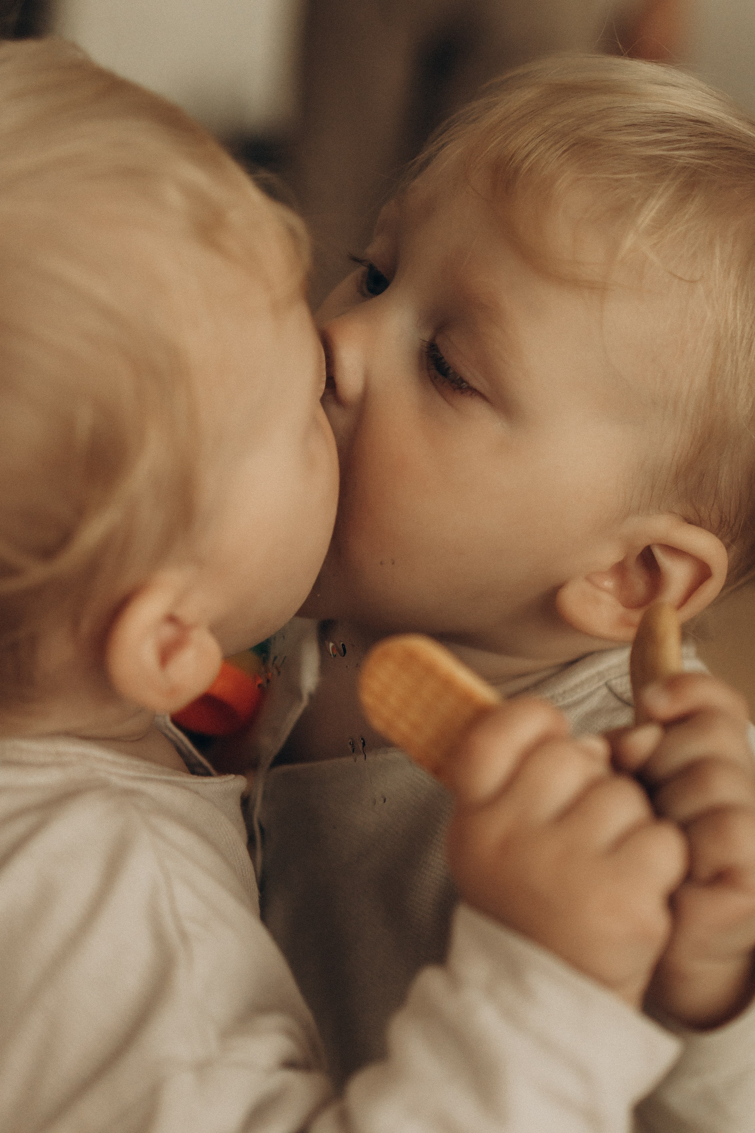 Яна, Дима и малыш Мирон. Семейный, домашний, ньюборн фотограф Москва Цветкова Елизавета
