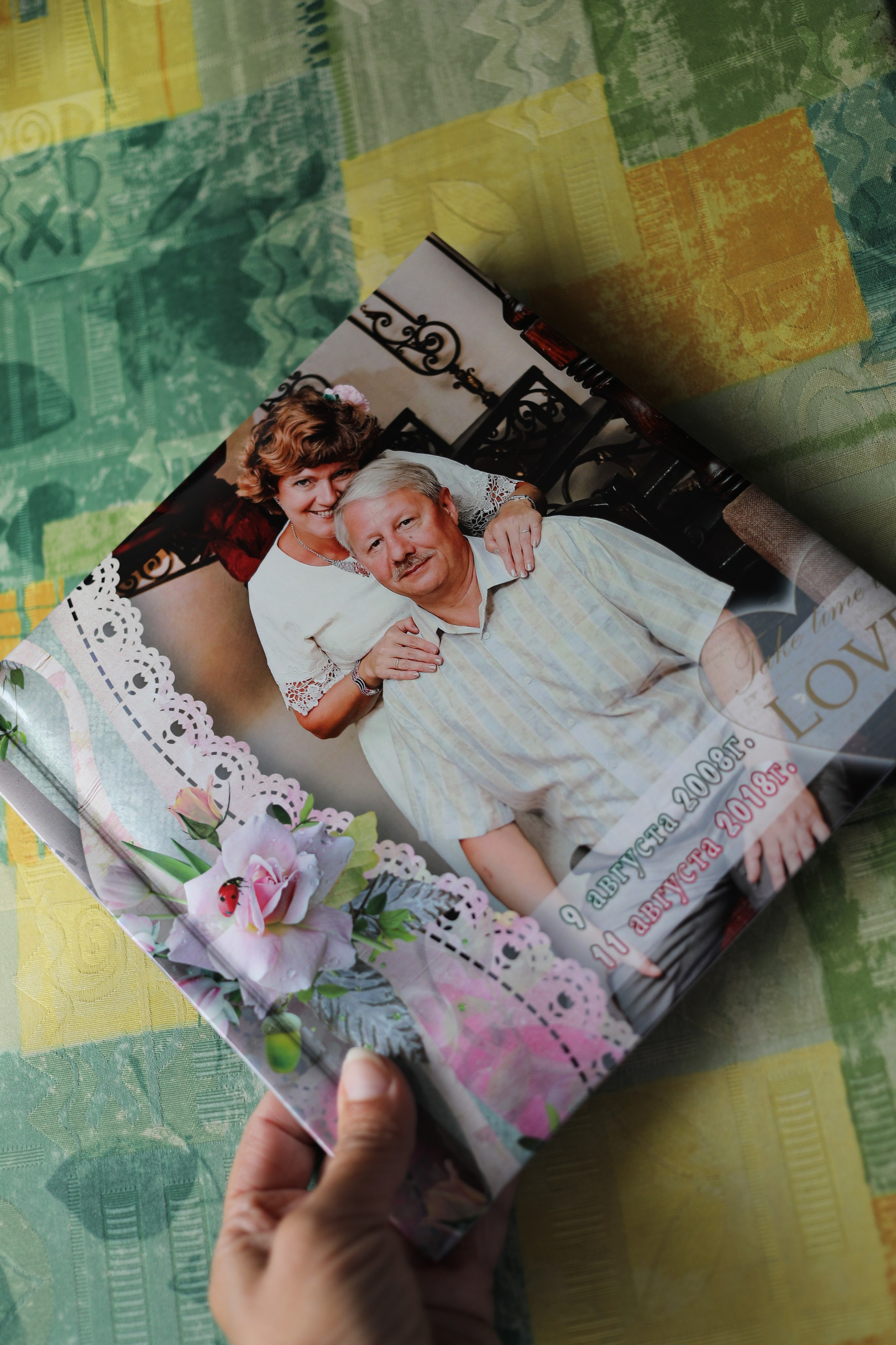 medlori fotobook Фотокниги в Липецке. Свадебная фотокнига «WEDDING DAY» Фотокнига постраничная (от 20 до 40 страниц), цена зависит от количества разворотов. Варианты фотокниг, созданные мной от фотосъёмки до дизайна. Цена: от 7500 руб за 10 разворотов. Обложка жёсткая, листы 350 мг. Фотограф Медведева Лариса.