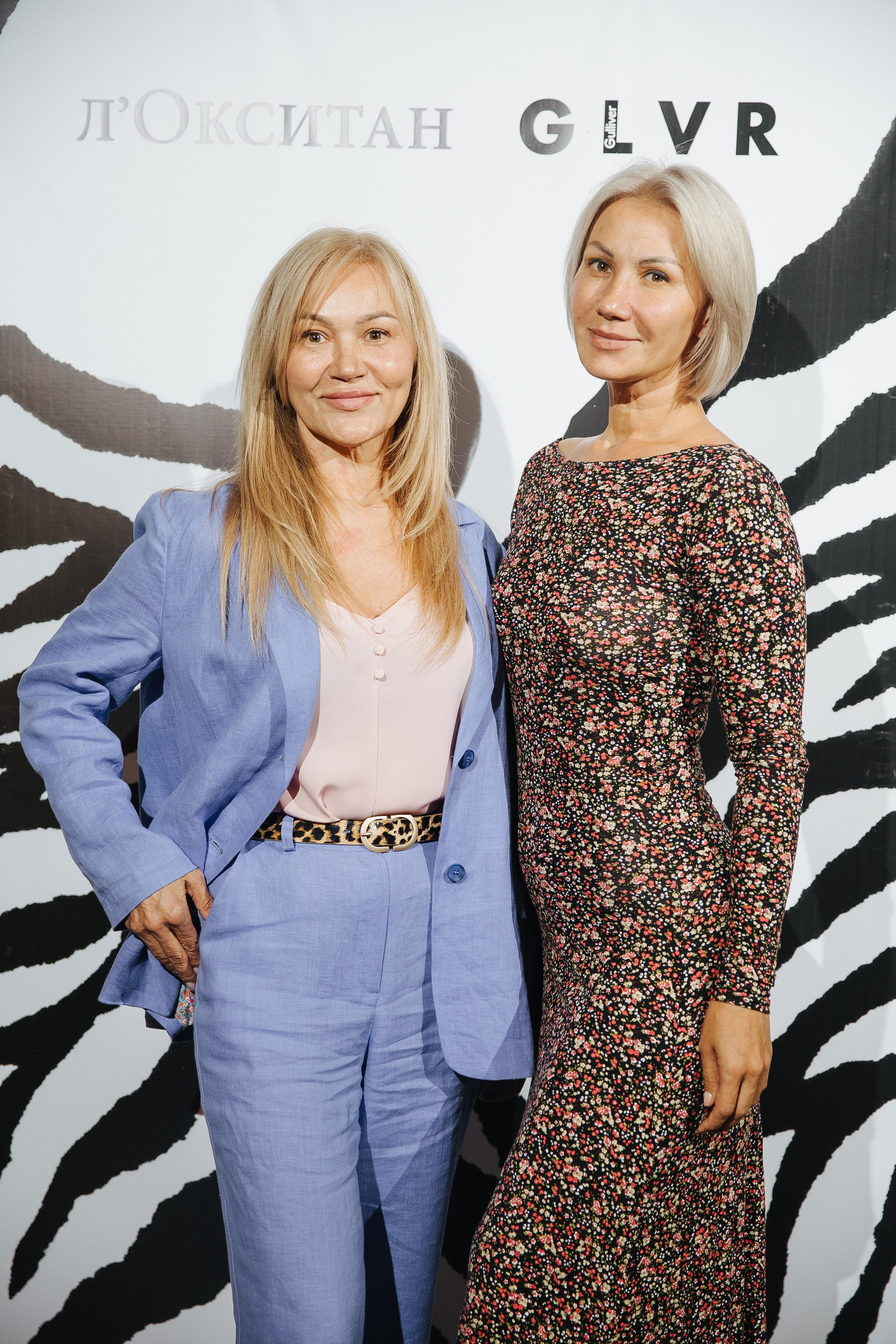 Презентация открытия магазина женской одежды GLVR в ресторане Fresco. Фотограф в Красноярске Надежда Воскресенская