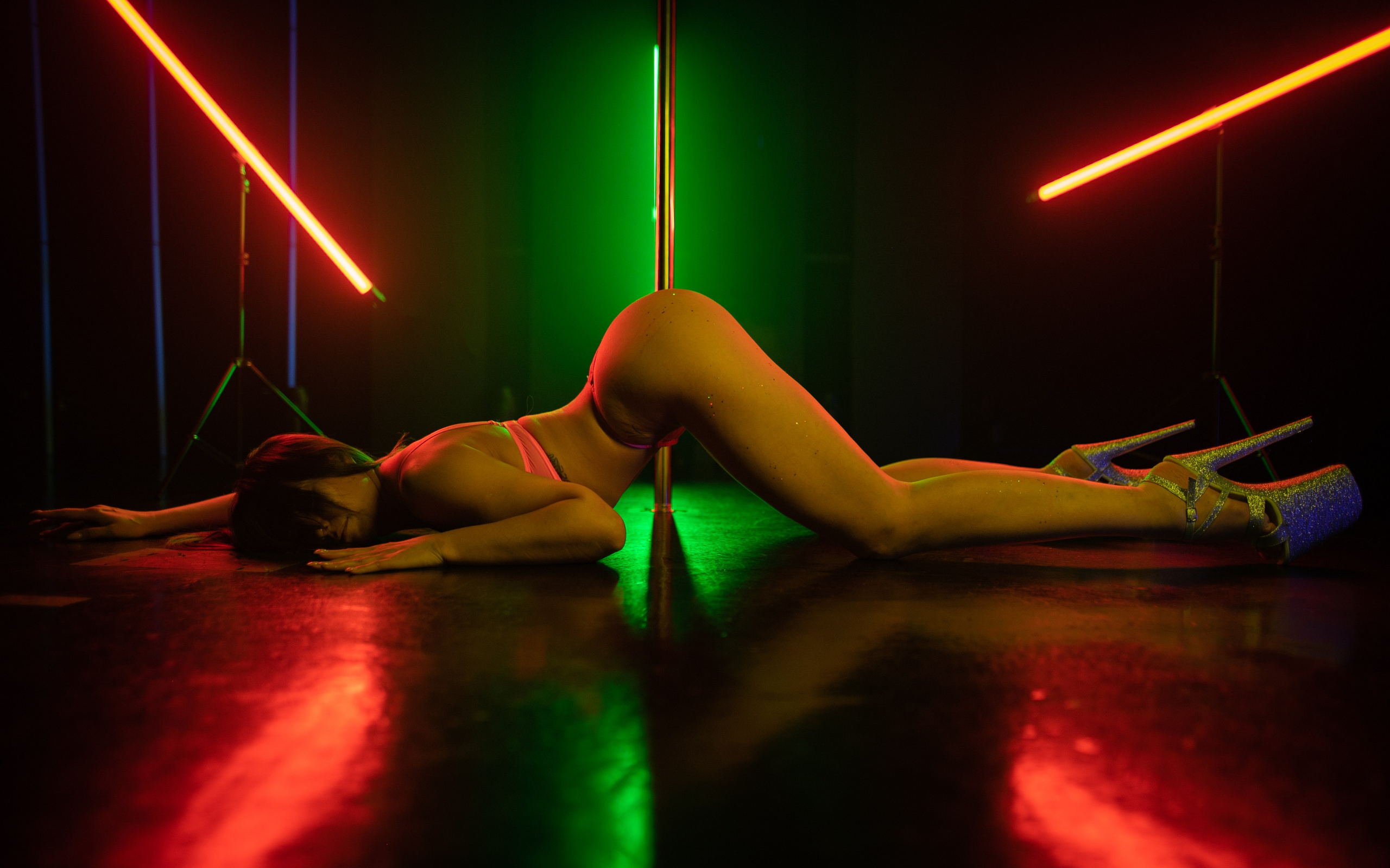 Pole dance. Oborin Sergey — портретный и свадебный фотограф