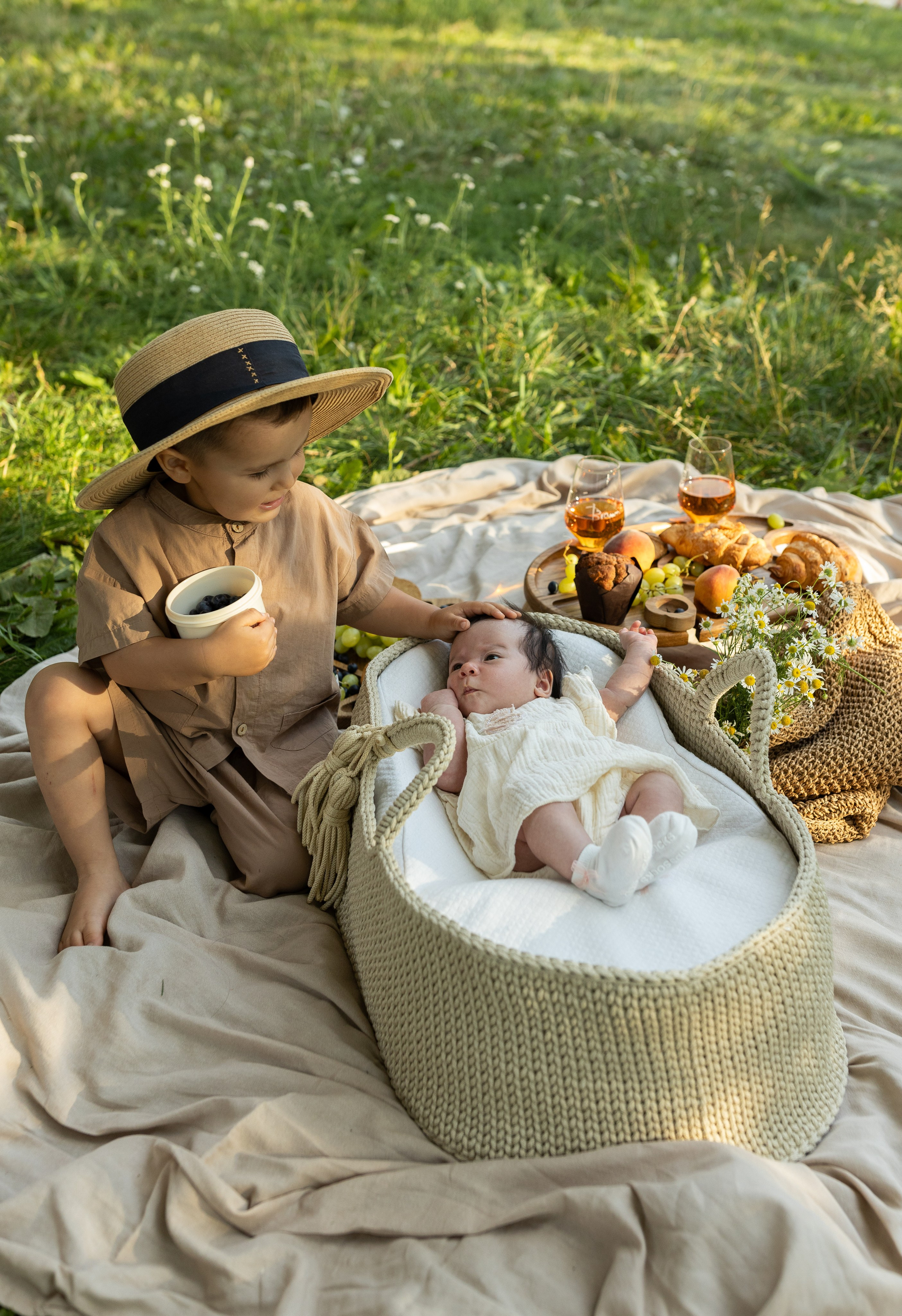 1 месяц Саше — летний пикник в парке. Семейный и детский фотограф в Москве Олеся Маркина
