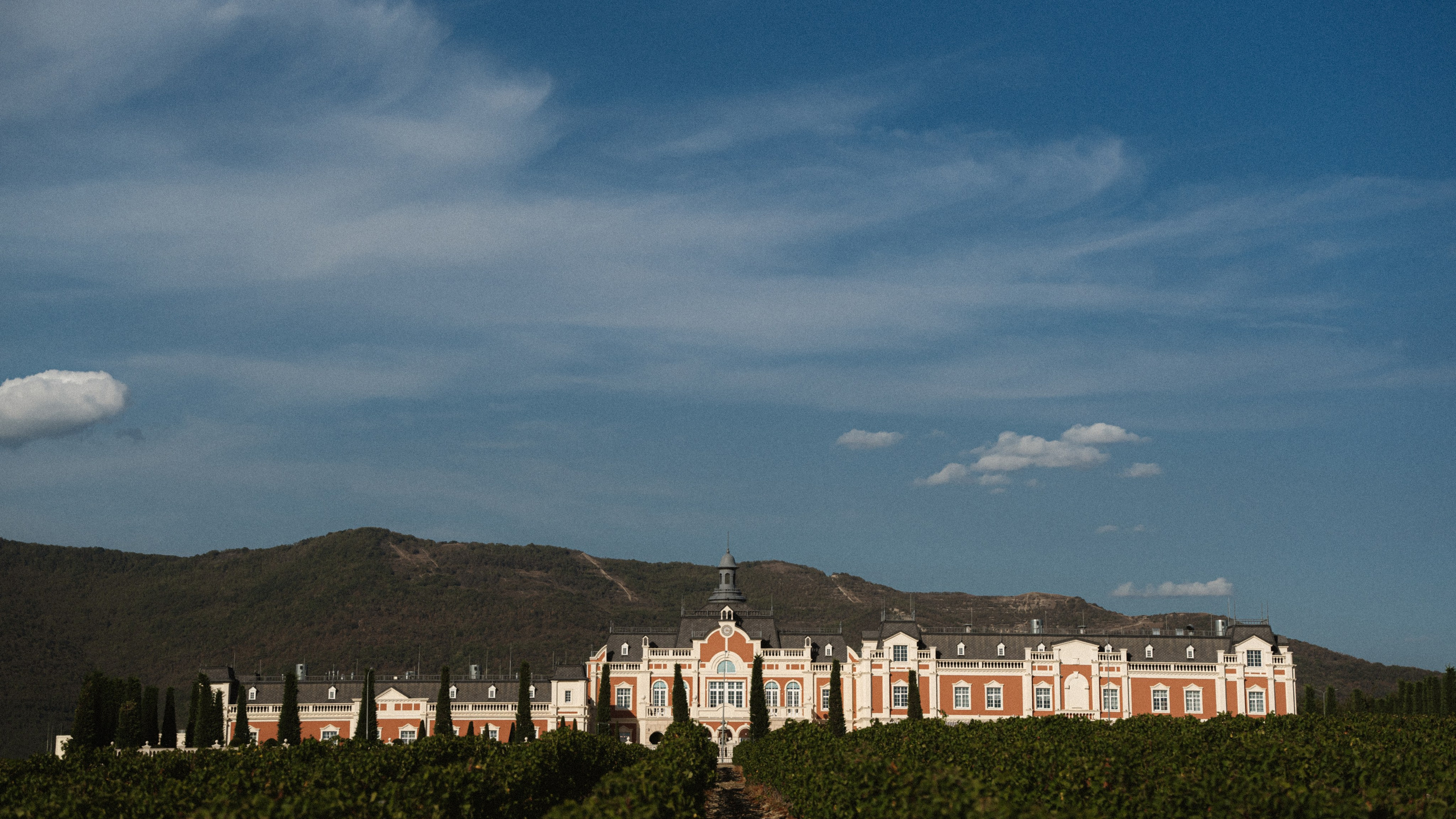 Будет немного ветрено. Геленджик. 2024. Никита Погосов