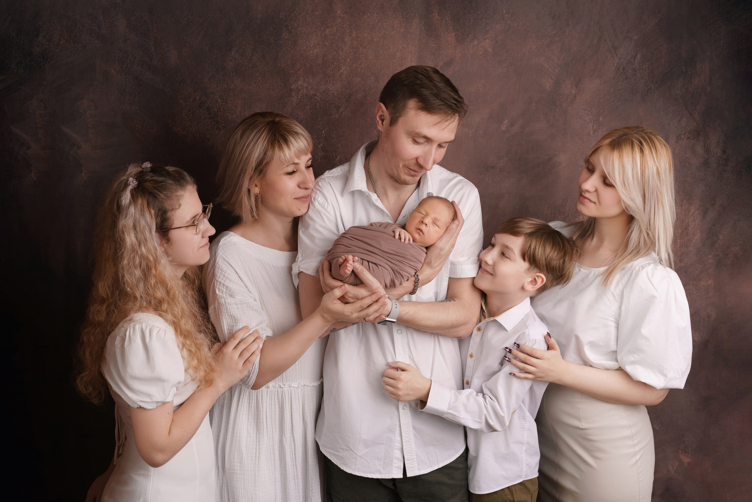 Семейные фотосессии с новорожденными | Трогательные кадры малышей и их близких в Москве и МО. Фотосессия новорожденных в Москве и Московской области | Профессиональный фотограф newborn — Татьяна Иванова