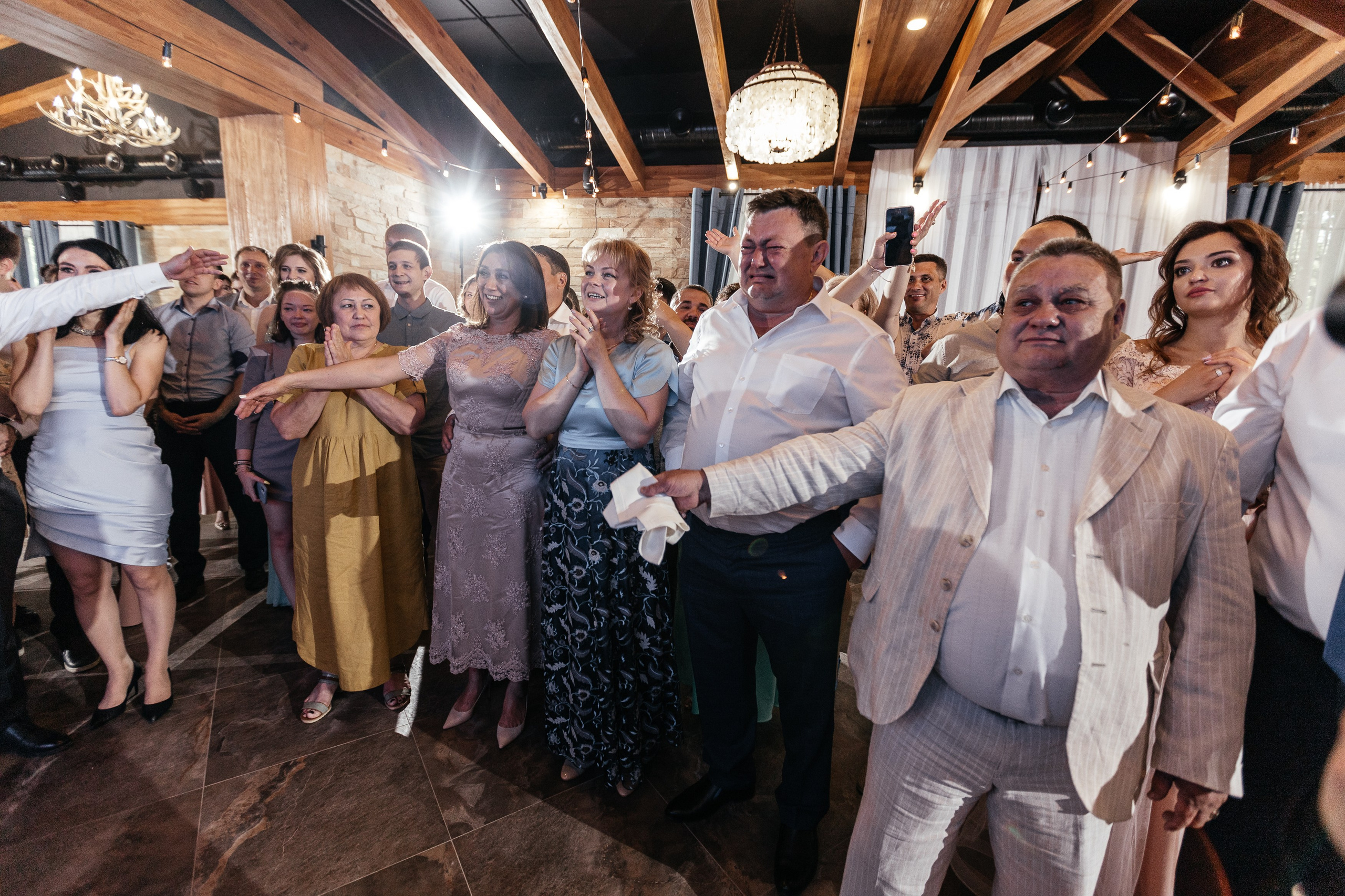 Свадебный фотограф Уфа — Руслан ГабдлисламовЖивые эмоции, красивые кадры, воспоминания на всю жизнь.Работаю по всей Республике Башкортоста. Свадебный фотограф Уфа Руслан Габдлисламов