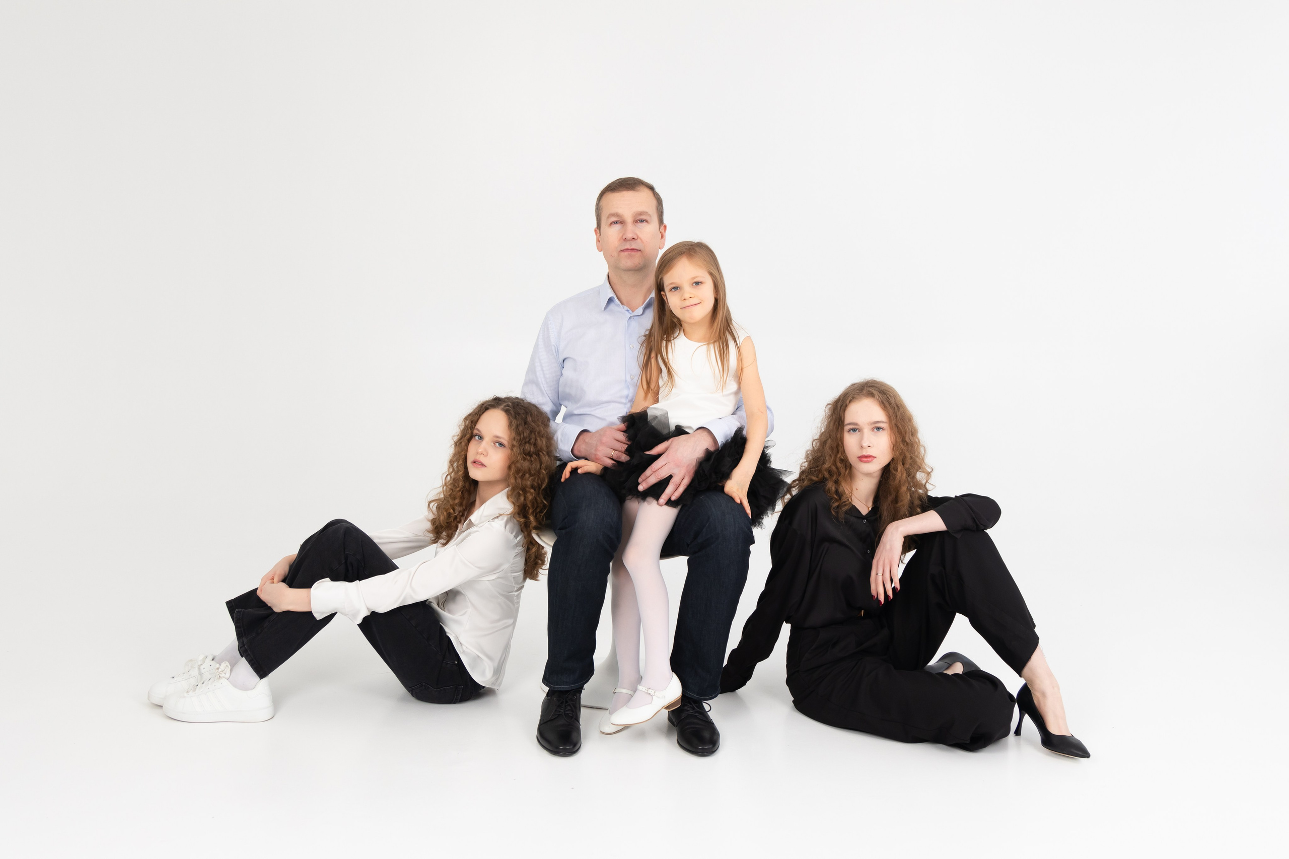 Давыдовых много не бывает! Семейная фотосессия в студии. Фотограф в Екатеринбурге Пойгина Елена