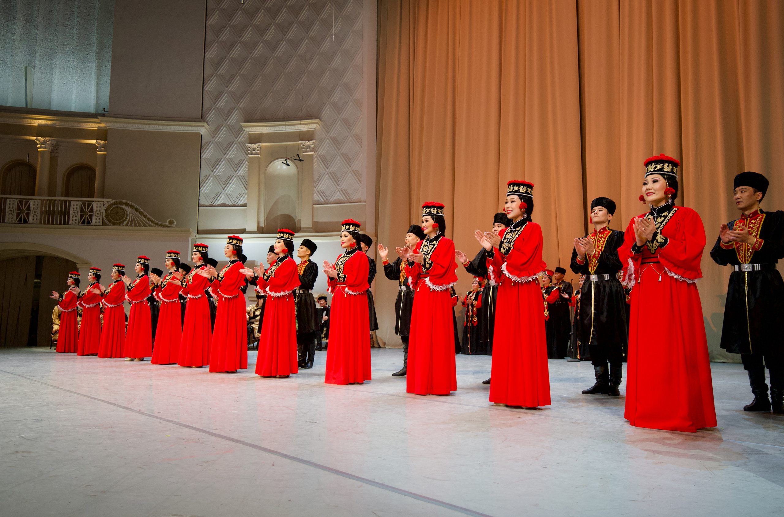 Ансамбль «Тюльпан». Фотограф Николай Костюк