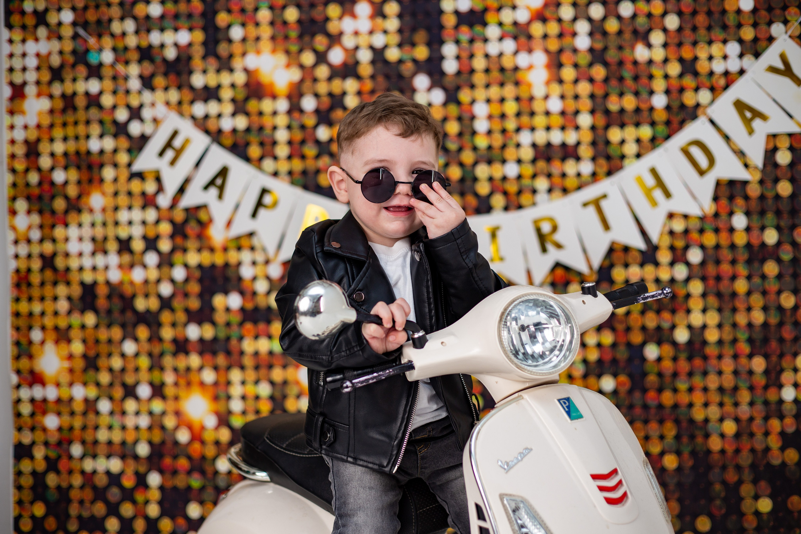 Фотоссесия фотостудия. Фотограф Краснодара, фотограф в парке Галецкого.репортажный фотограф. детский фотограф, свадебный фотограф. профессиональный фотограф