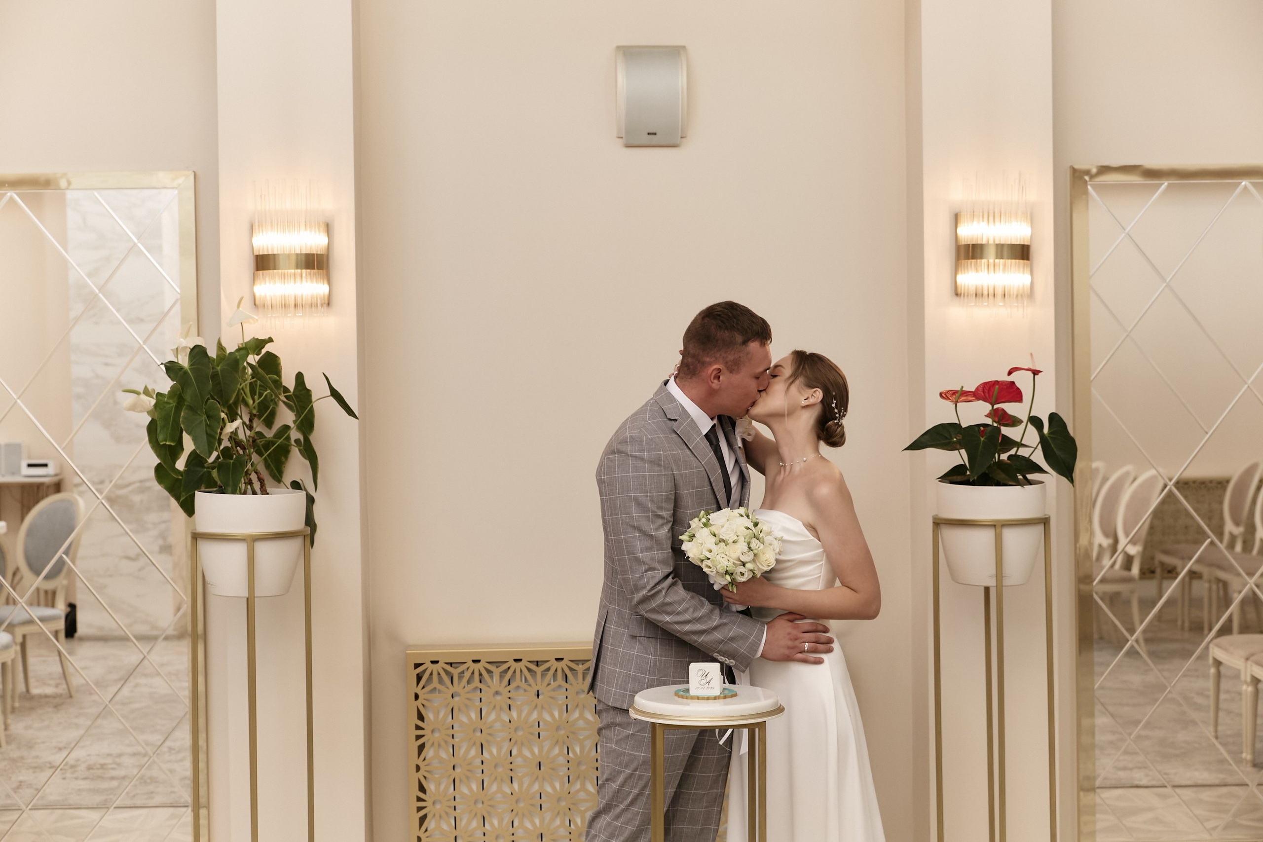 Анонс, свадебная съёмка ул. Новодмитровская, роспись ЗАГС № 4 ул. Бутырская, Иван и Алёна. Фотограф и свадебный фотограф в Москве