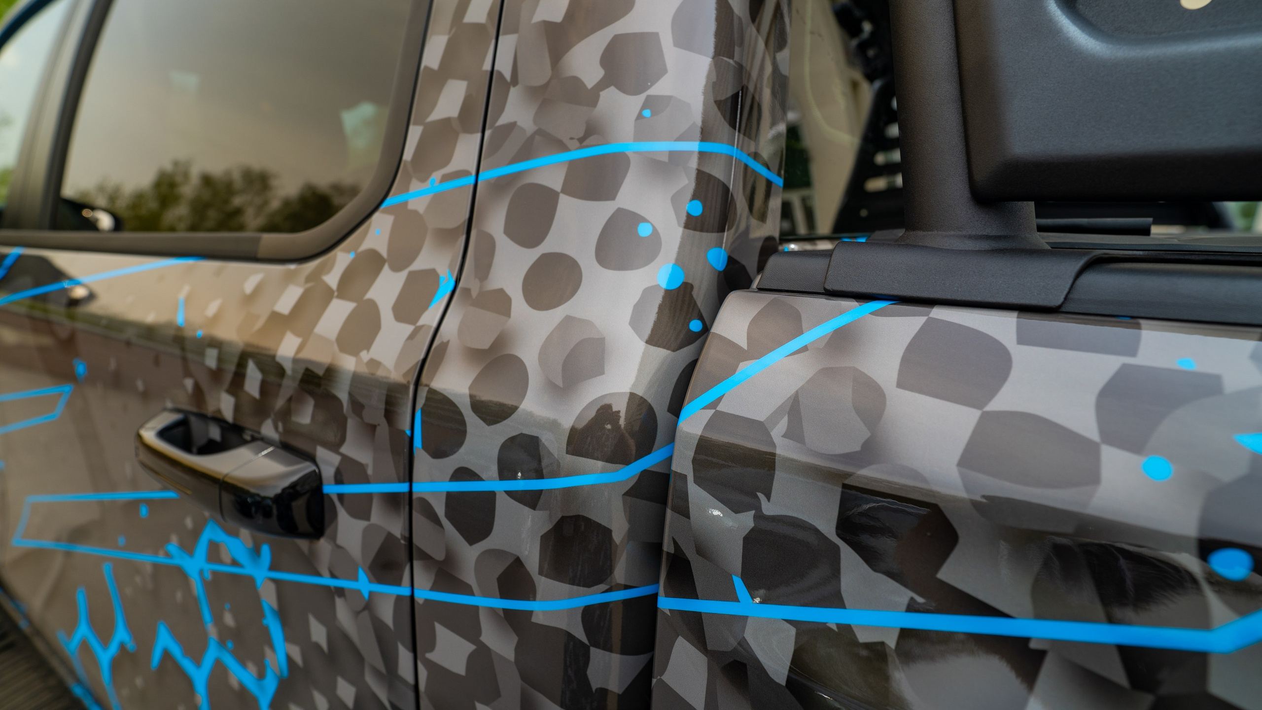 Винилография на RAM TRX. Студия дизайна и оклейки авто Barmaley Design