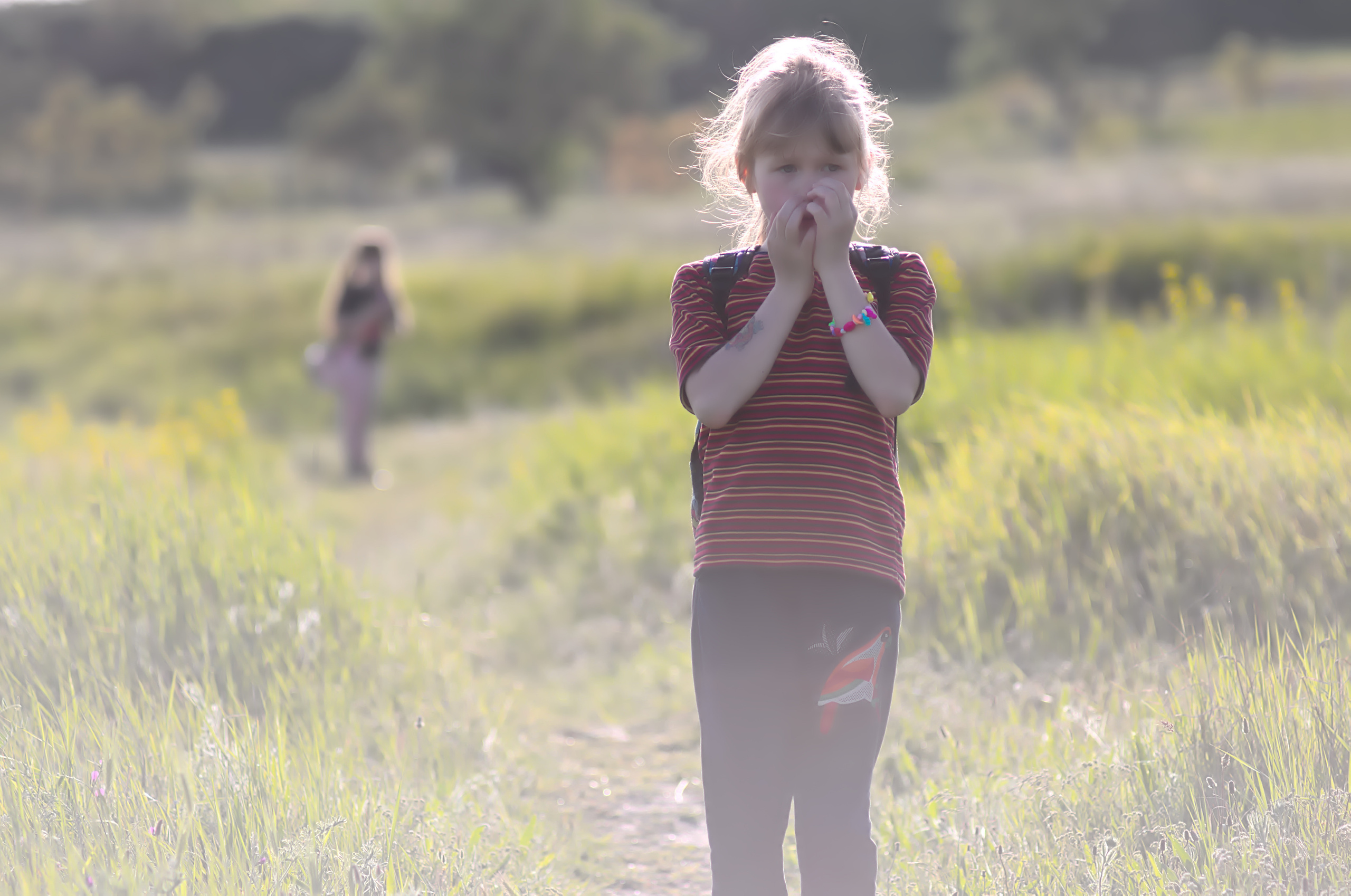 Прогулка двух подружек. Сейчас вылетит ПТИЧКА! Фотосессии в Керчи