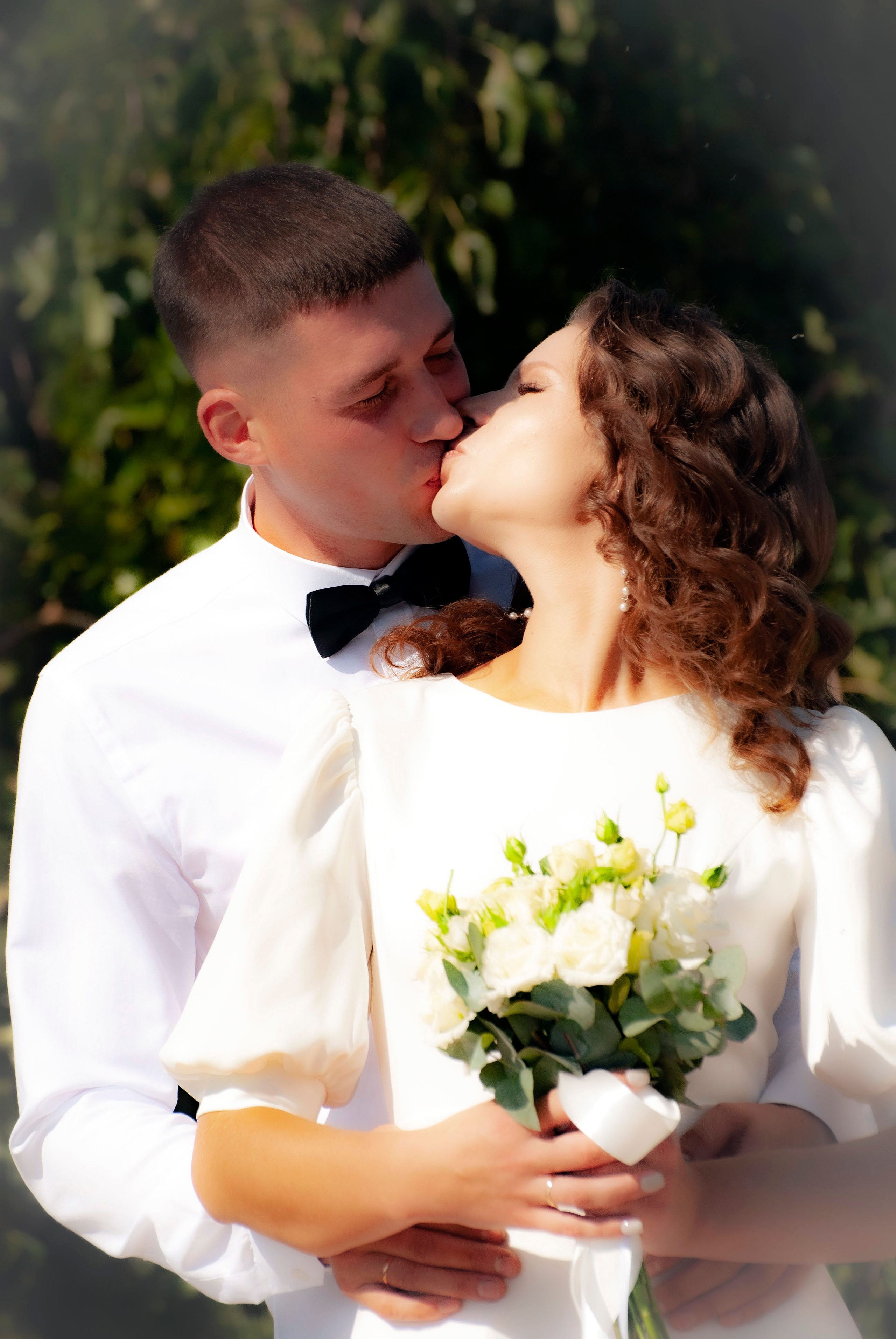 Свадьбы. Сейчас вылетит ПТИЧКА! Фотосессии в Керчи