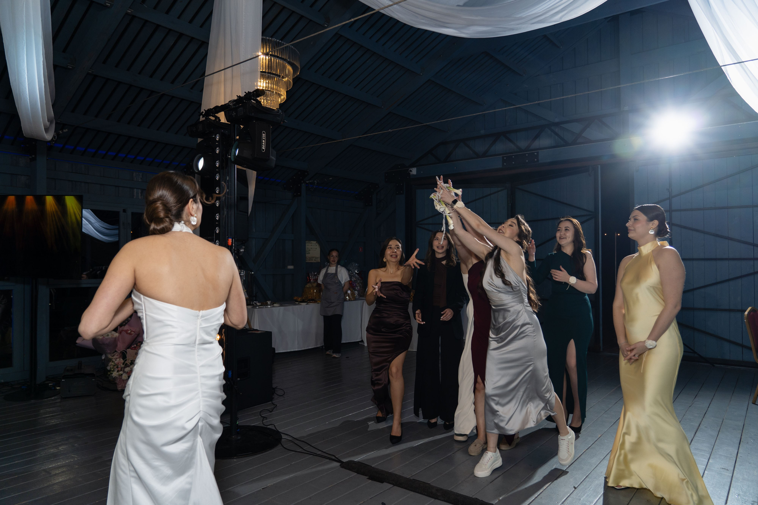 Свадебный вечер. Главная