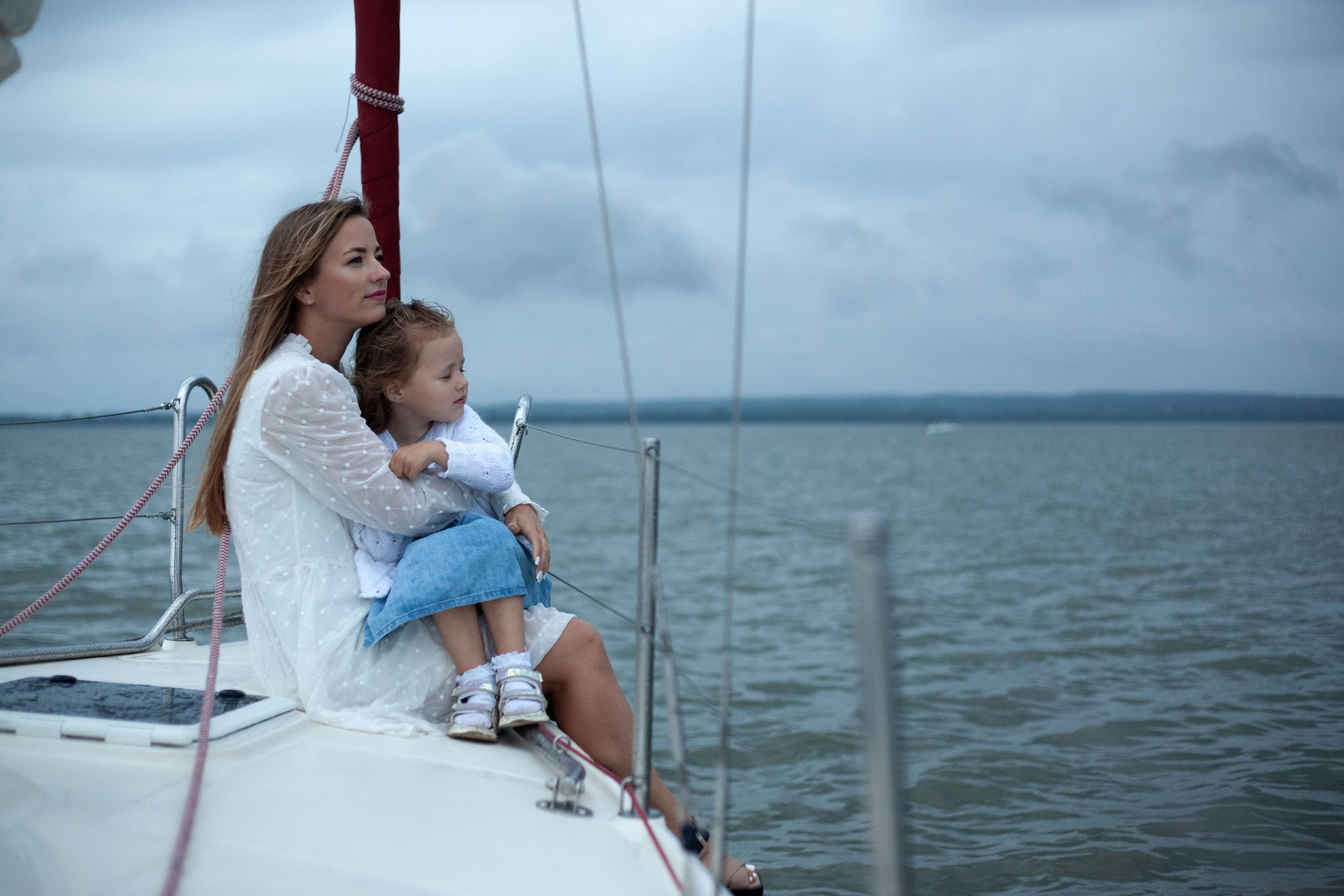 Семейная фотосессия на яхте. Фотограф видеограф Ольга Василевская