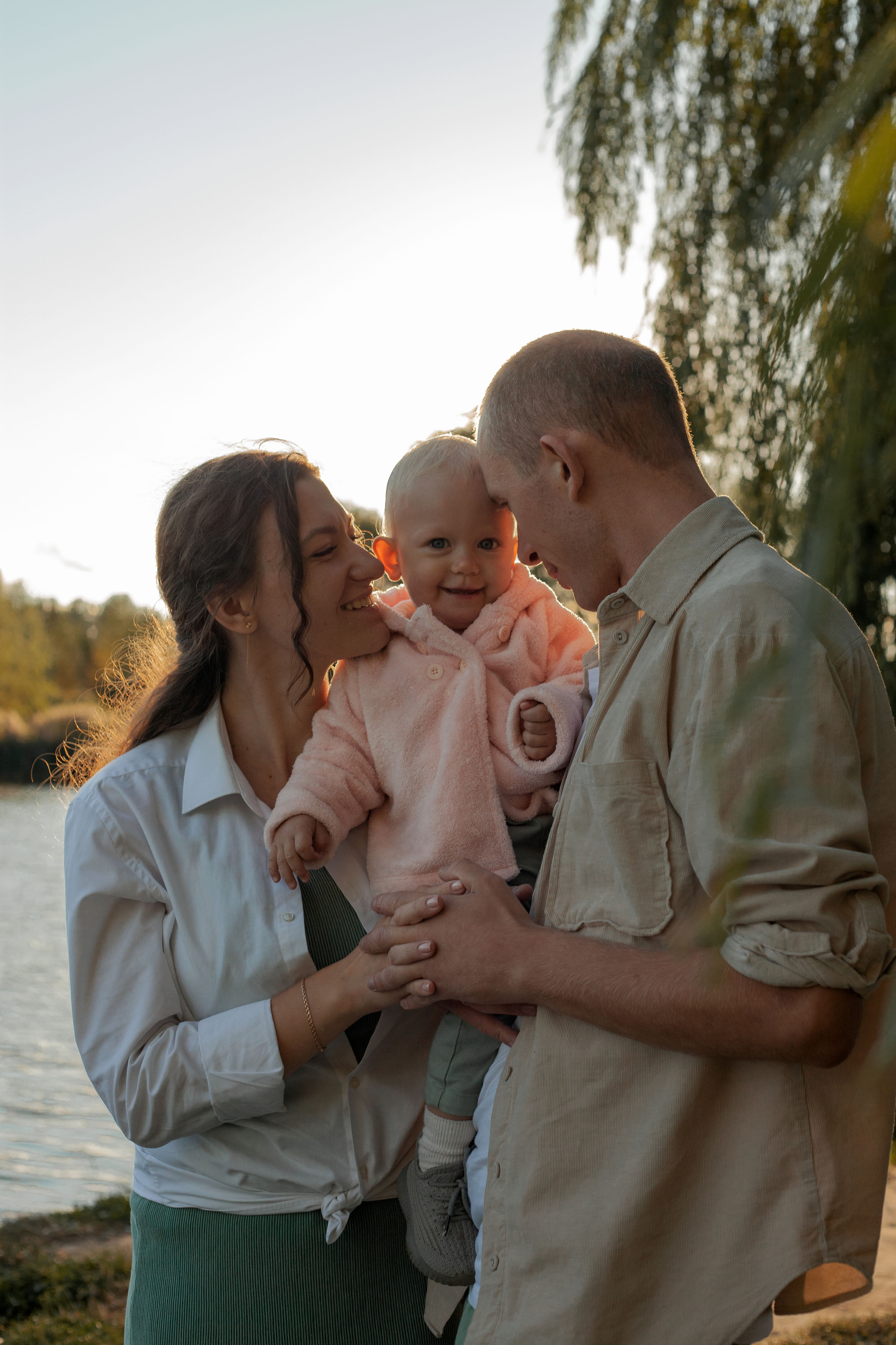 Семейная прогулка в парке. Фотограф видеограф Ольга Василевская