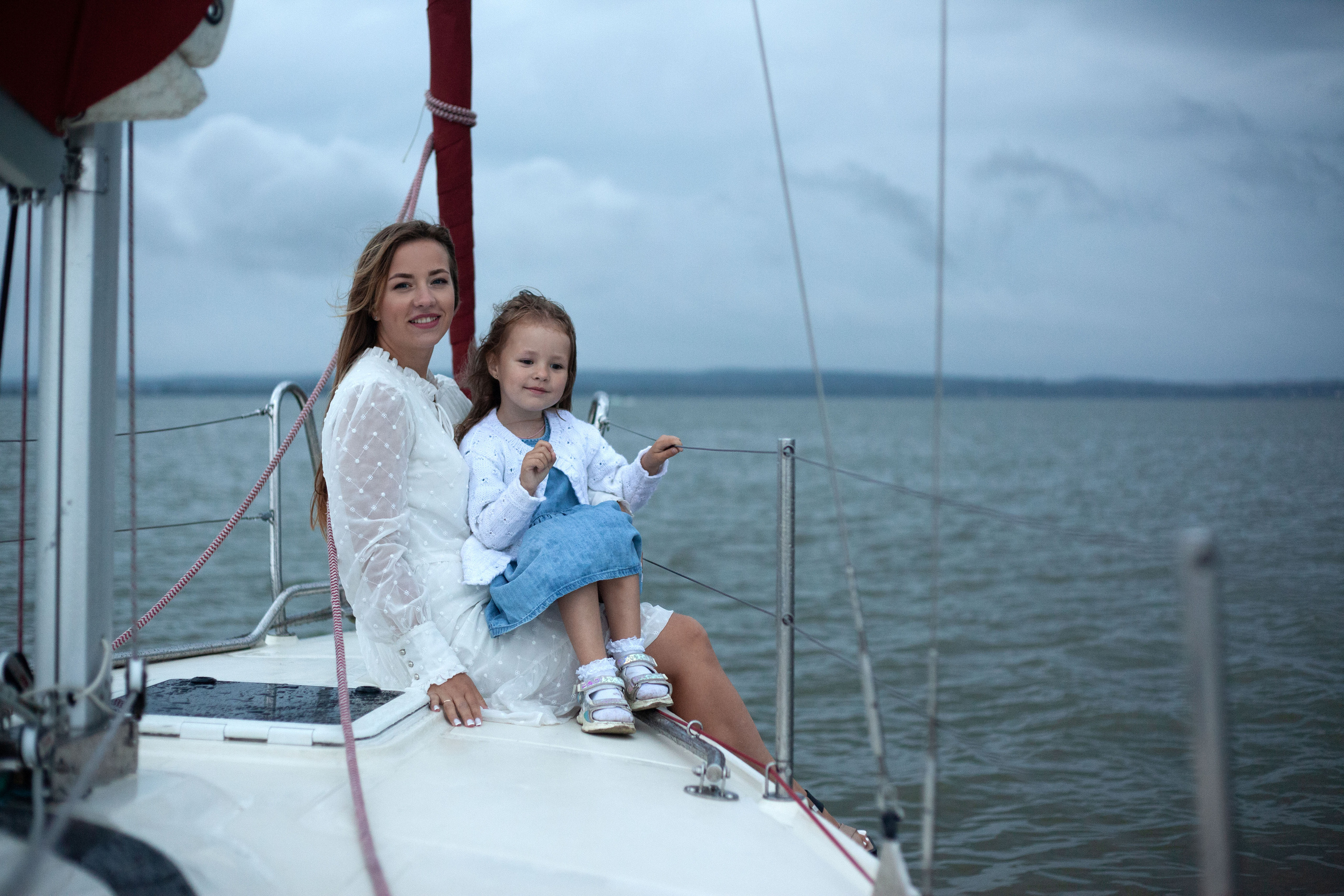 Семейная фотосессия на яхте. Фотограф видеограф Ольга Василевская