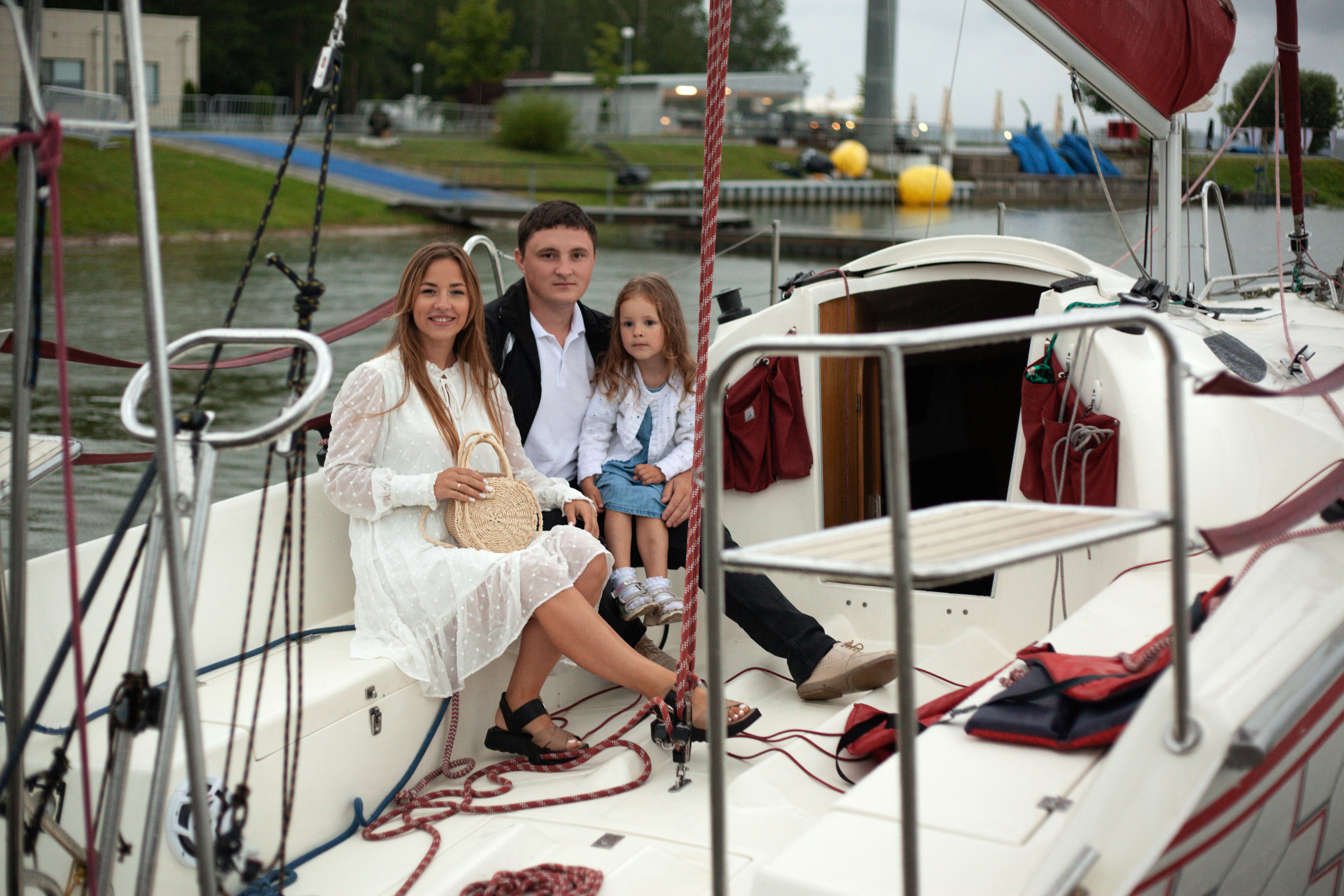 Семейная фотосессия на яхте. Фотограф видеограф Ольга Василевская