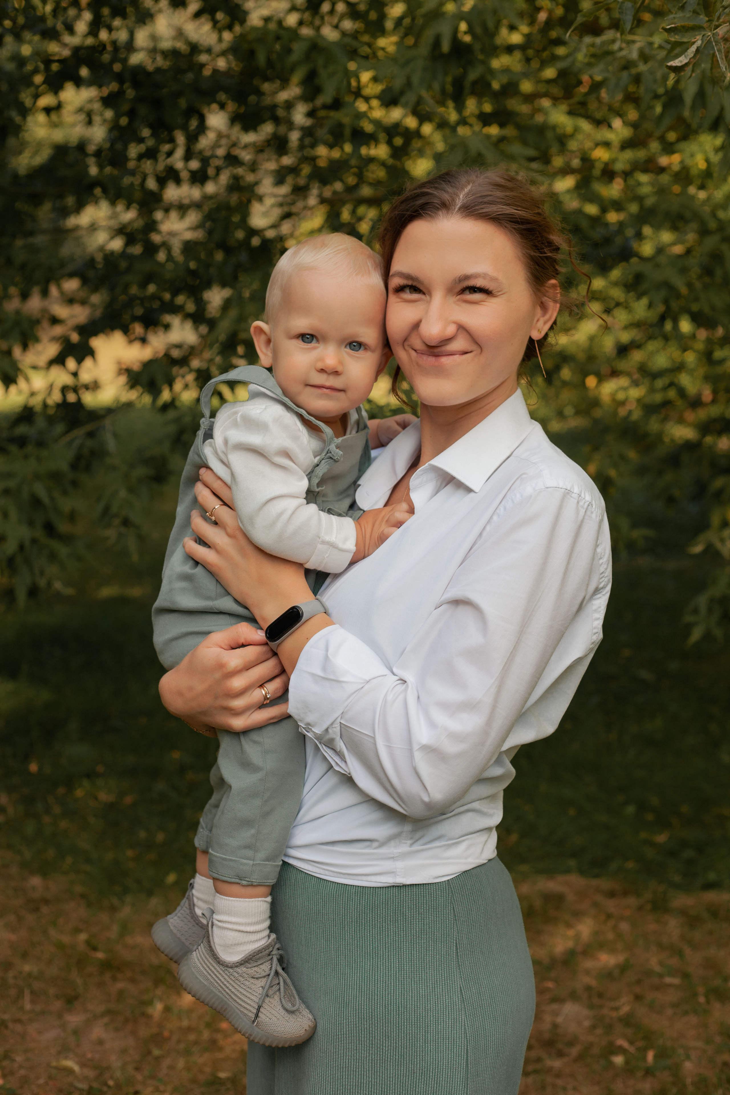 Семейная прогулка в парке. Фотограф видеограф Ольга Василевская