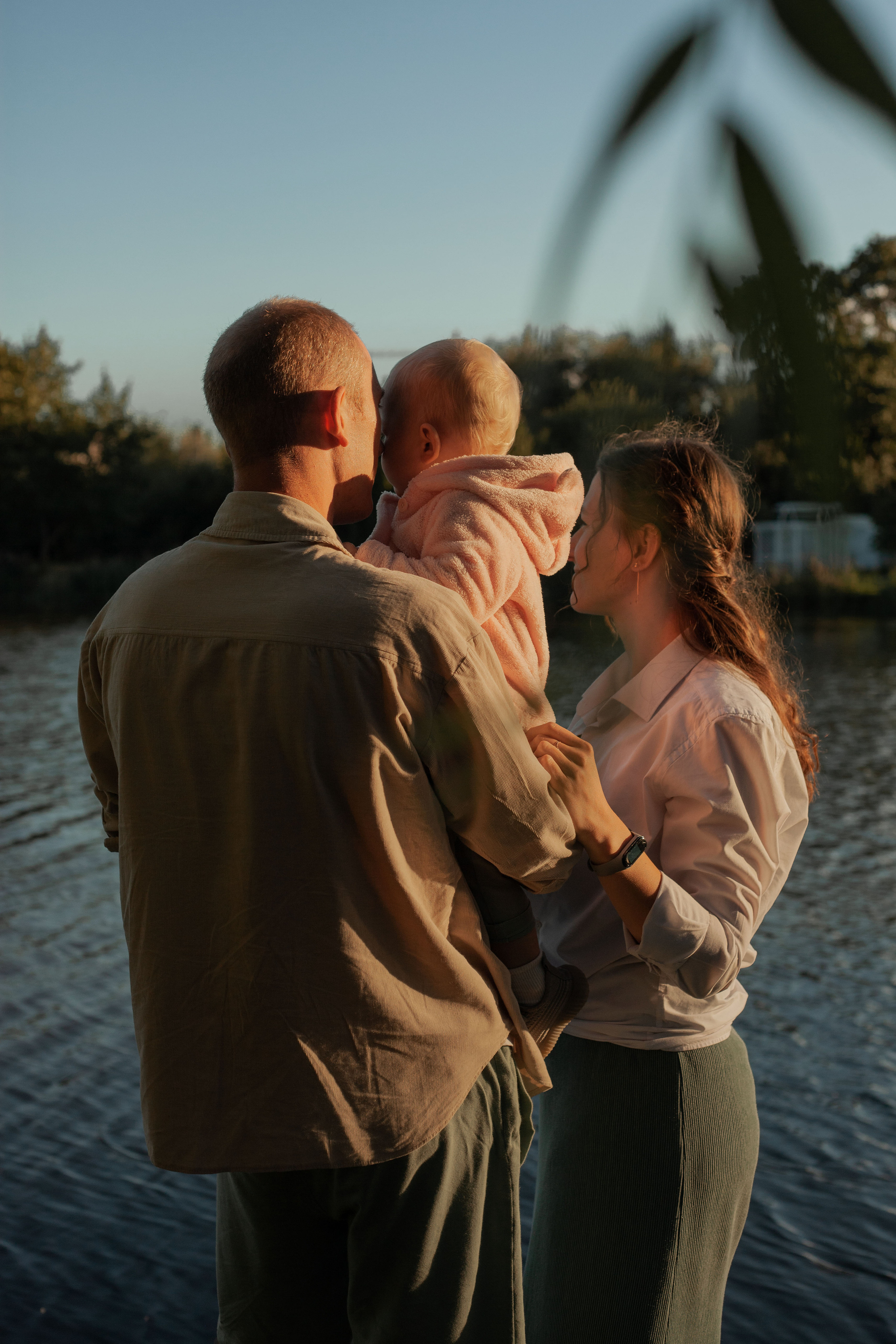 Семейная прогулка в парке. Фотограф видеограф Ольга Василевская