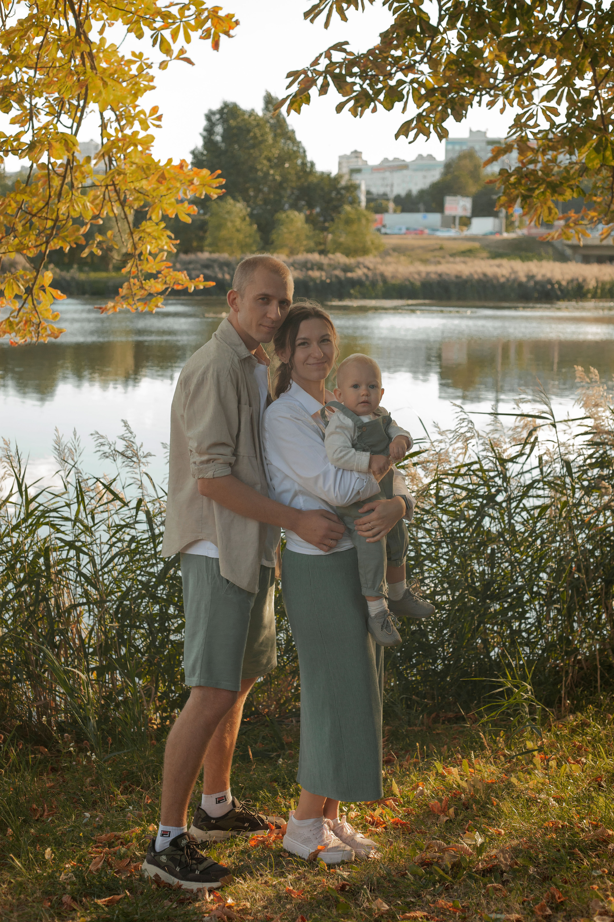 Семейная прогулка в парке. Фотограф видеограф Ольга Василевская