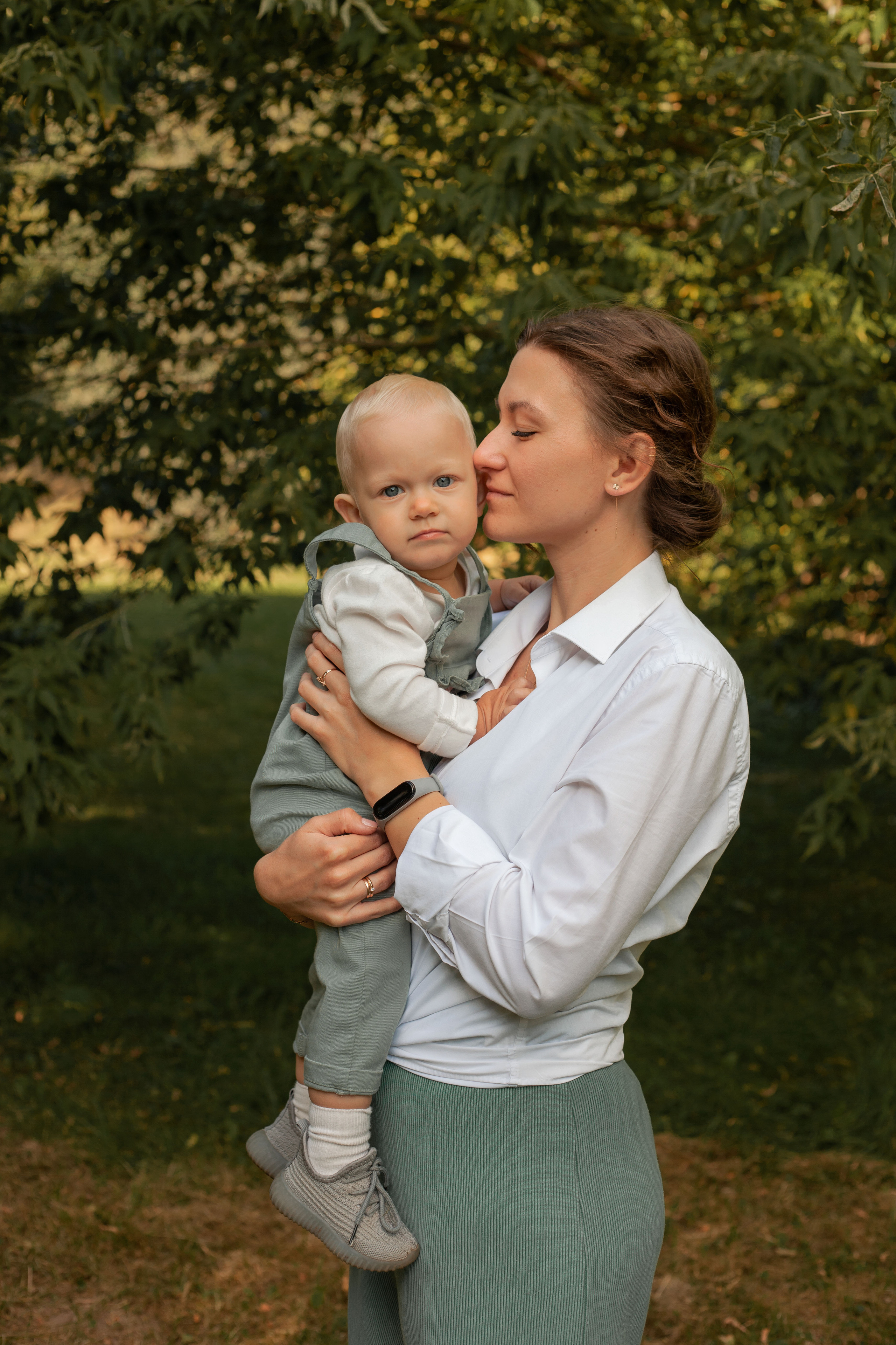 Семейная прогулка в парке. Фотограф видеограф Ольга Василевская