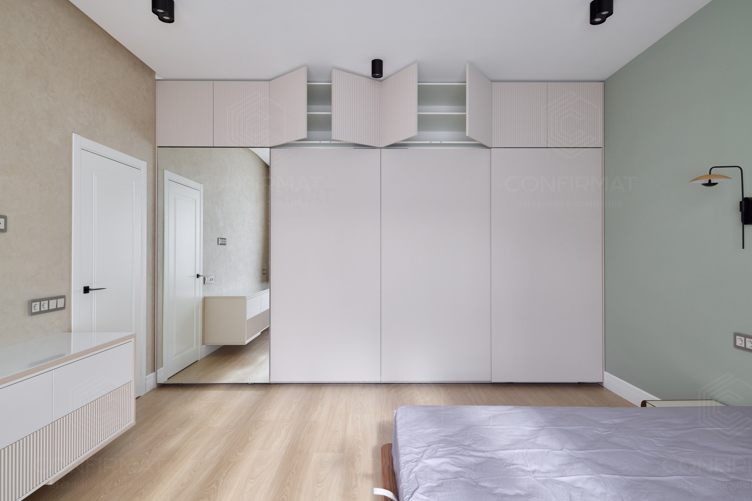 Современный шкаф купе. Мебель на заказ