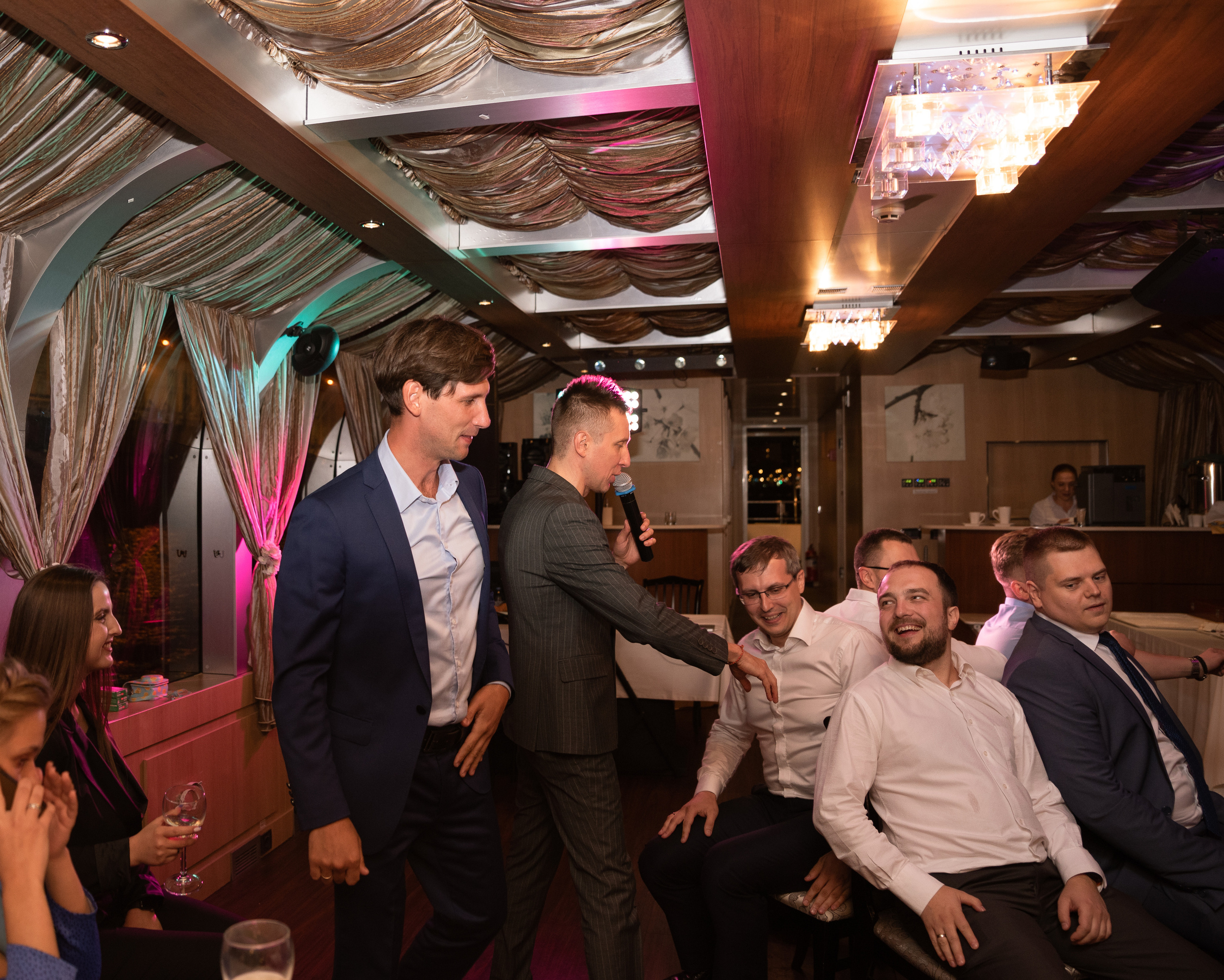 Лиза и Лёша. Ведущий на свадьбу в Москве Зубков Алексей