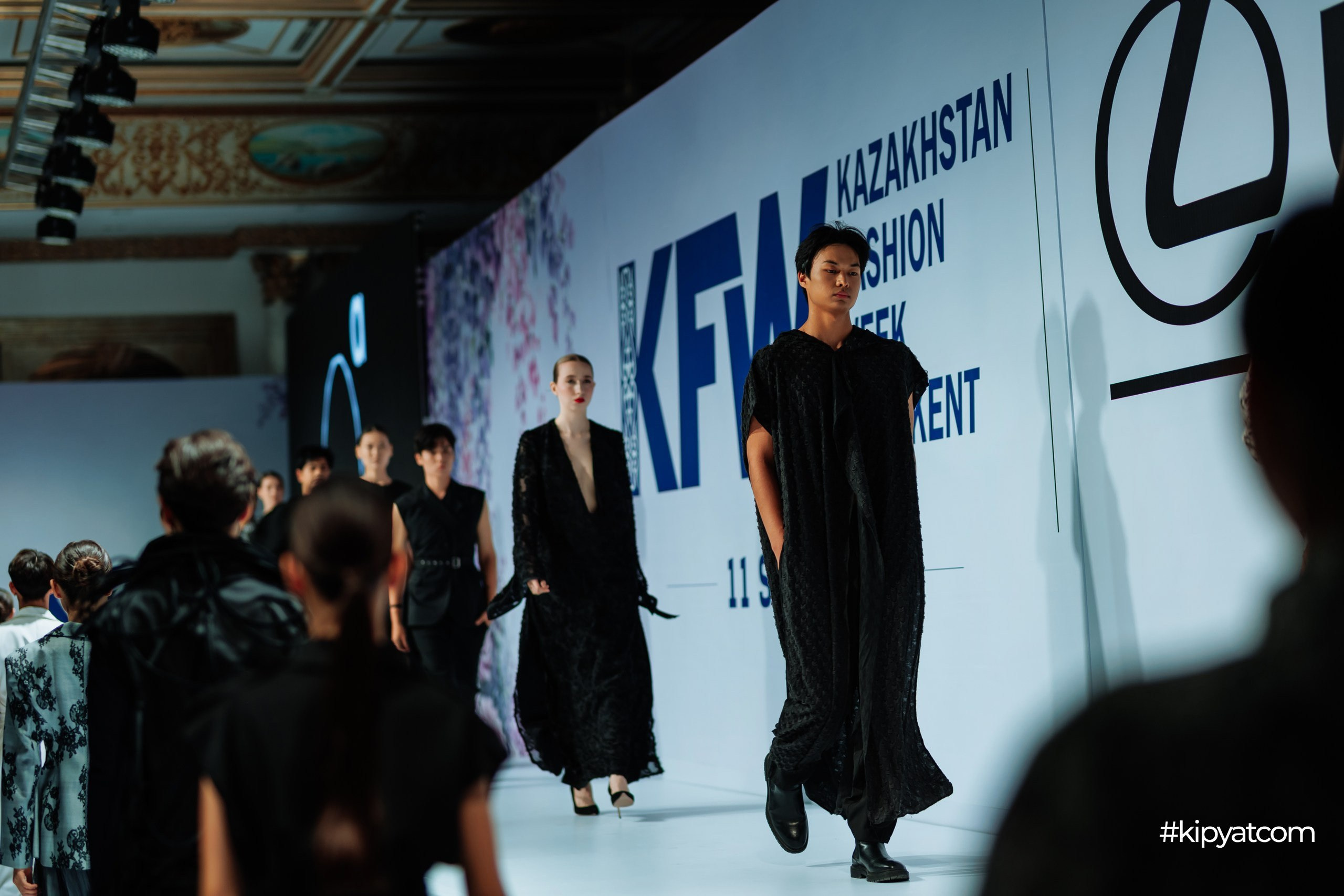 KAZAKHSTAN FASHION WEEK SHYMKENT 11 SEASON. Кипятком Шымкент