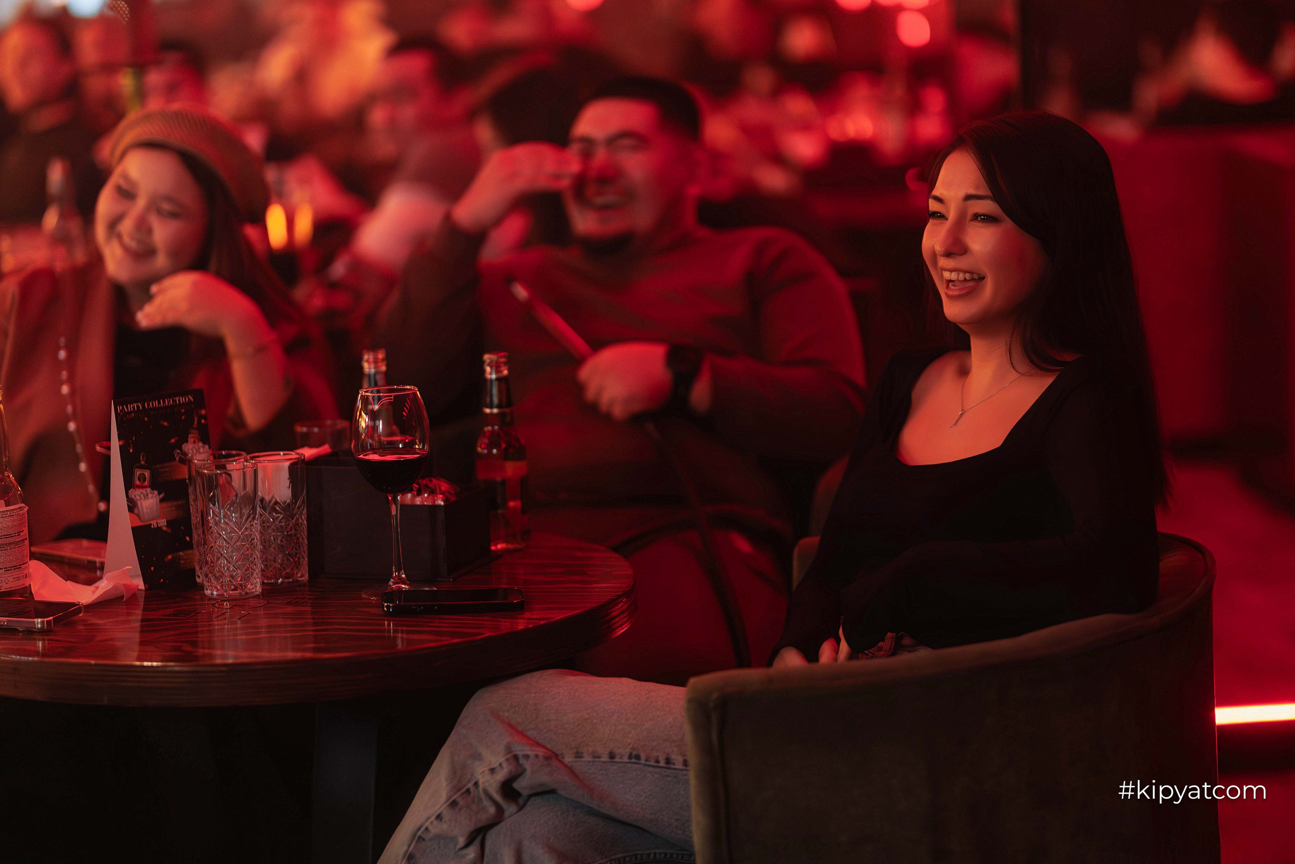 Сольный стендап концерт Александра Меркуль